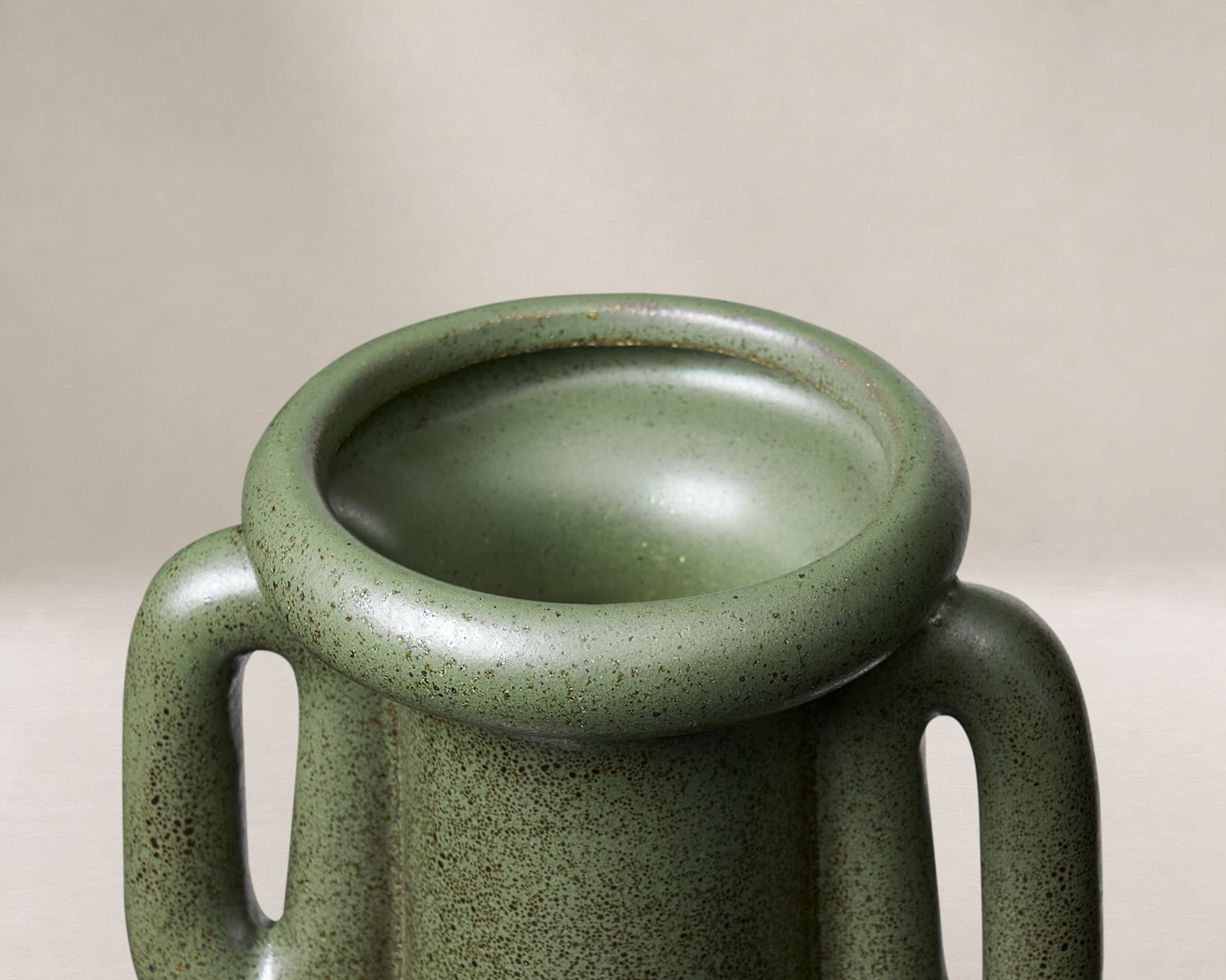 Maroa Ceramic Amphora Short Vase 3
