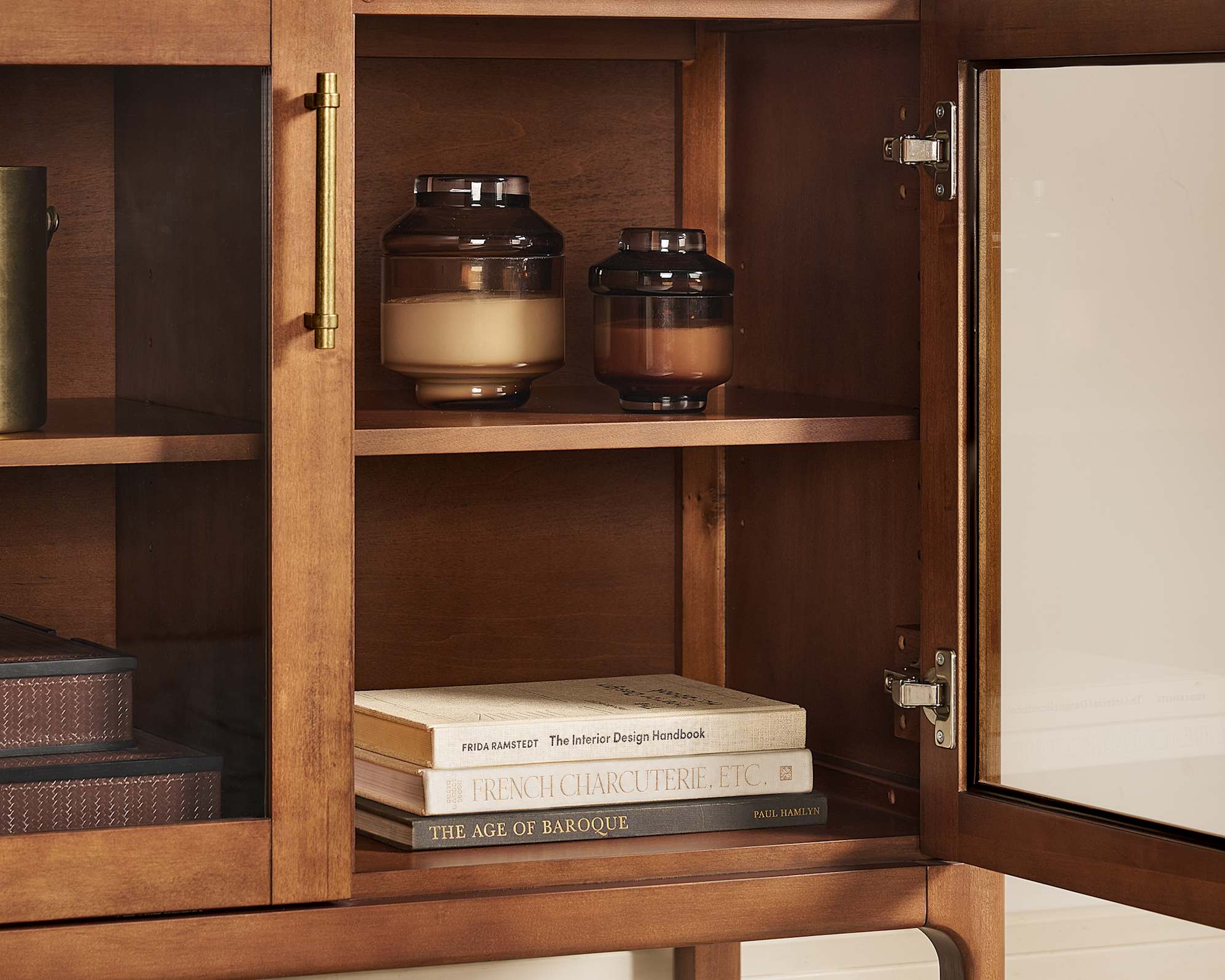 Arlen Glass Sideboard 3