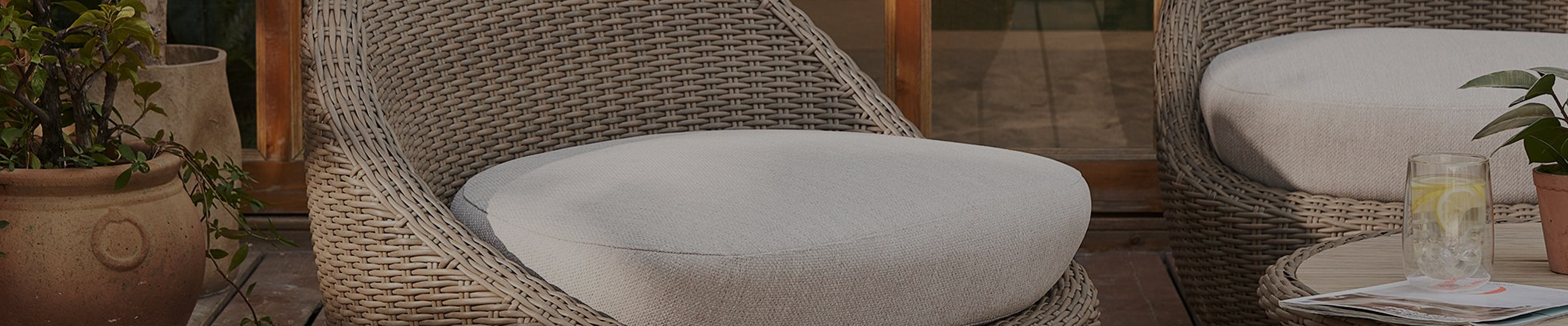 Outdoor Lounge Chairs