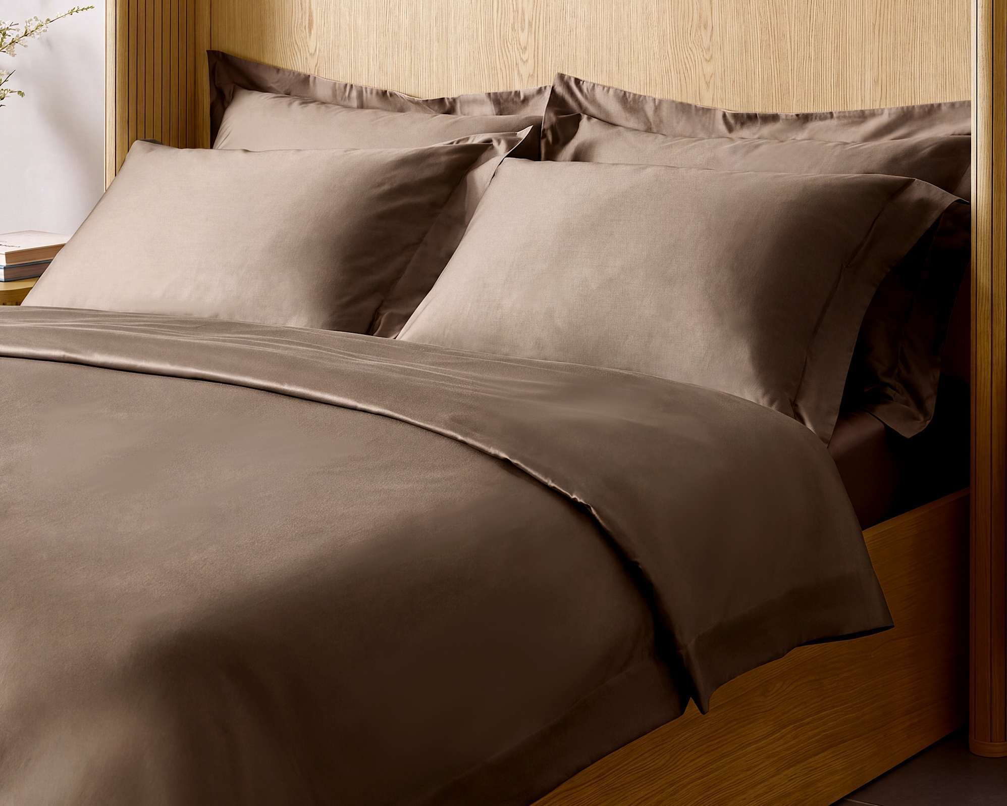 Luxe Egyptian Cotton Sateen Queen Size Duvet Cover & Pillowcase Set, Bark lifestyle