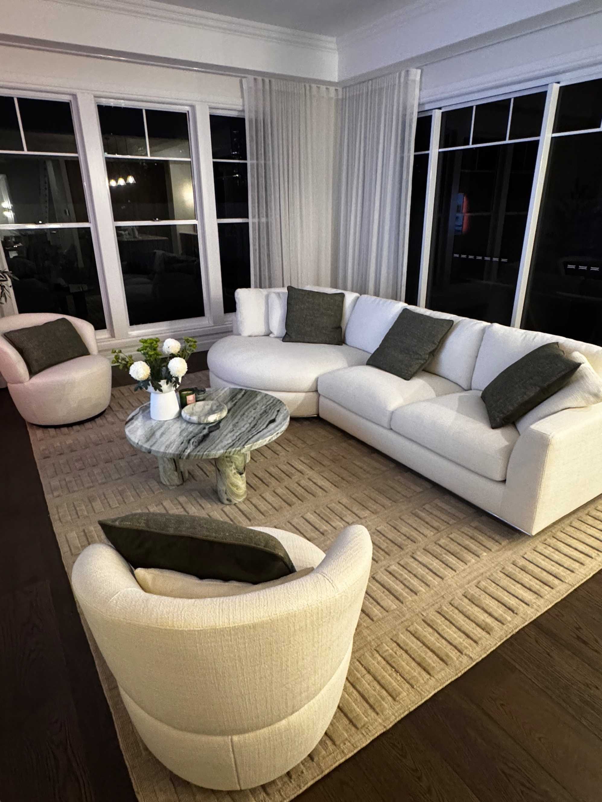 review from Claudia Area Rug