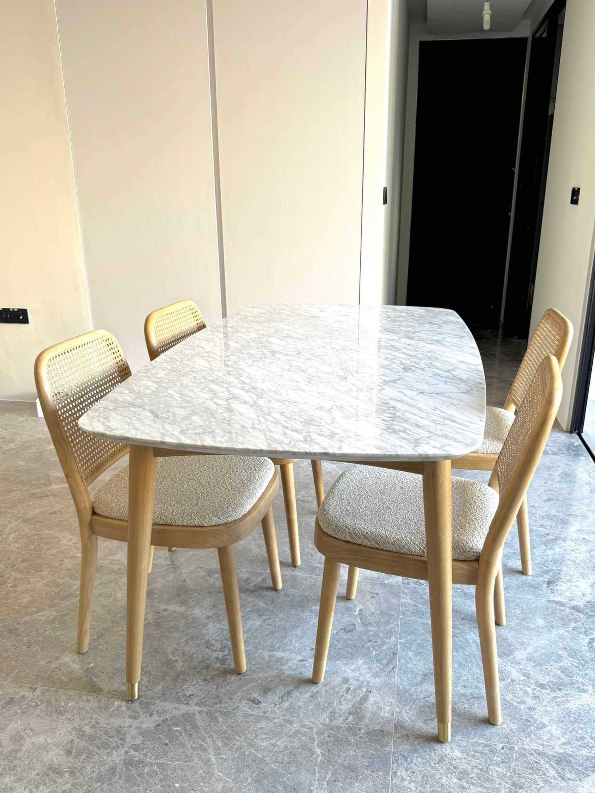 Perfect dinining table
