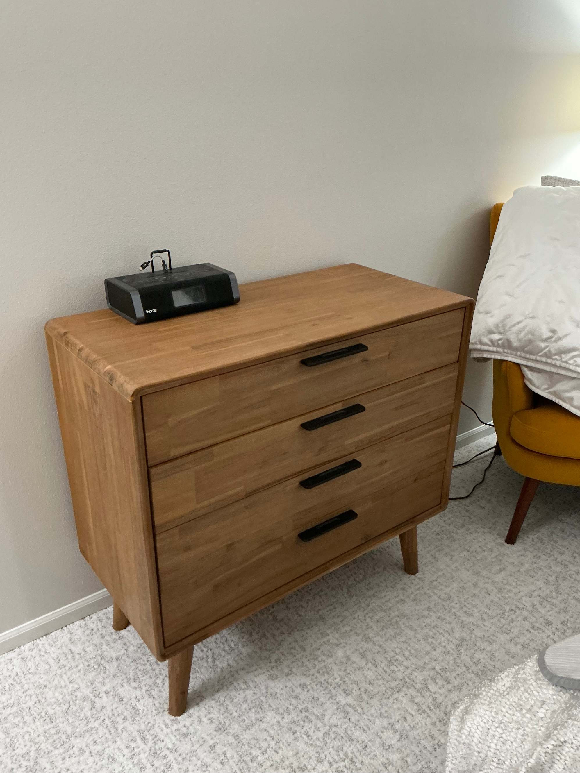 A great dresser - completes the look