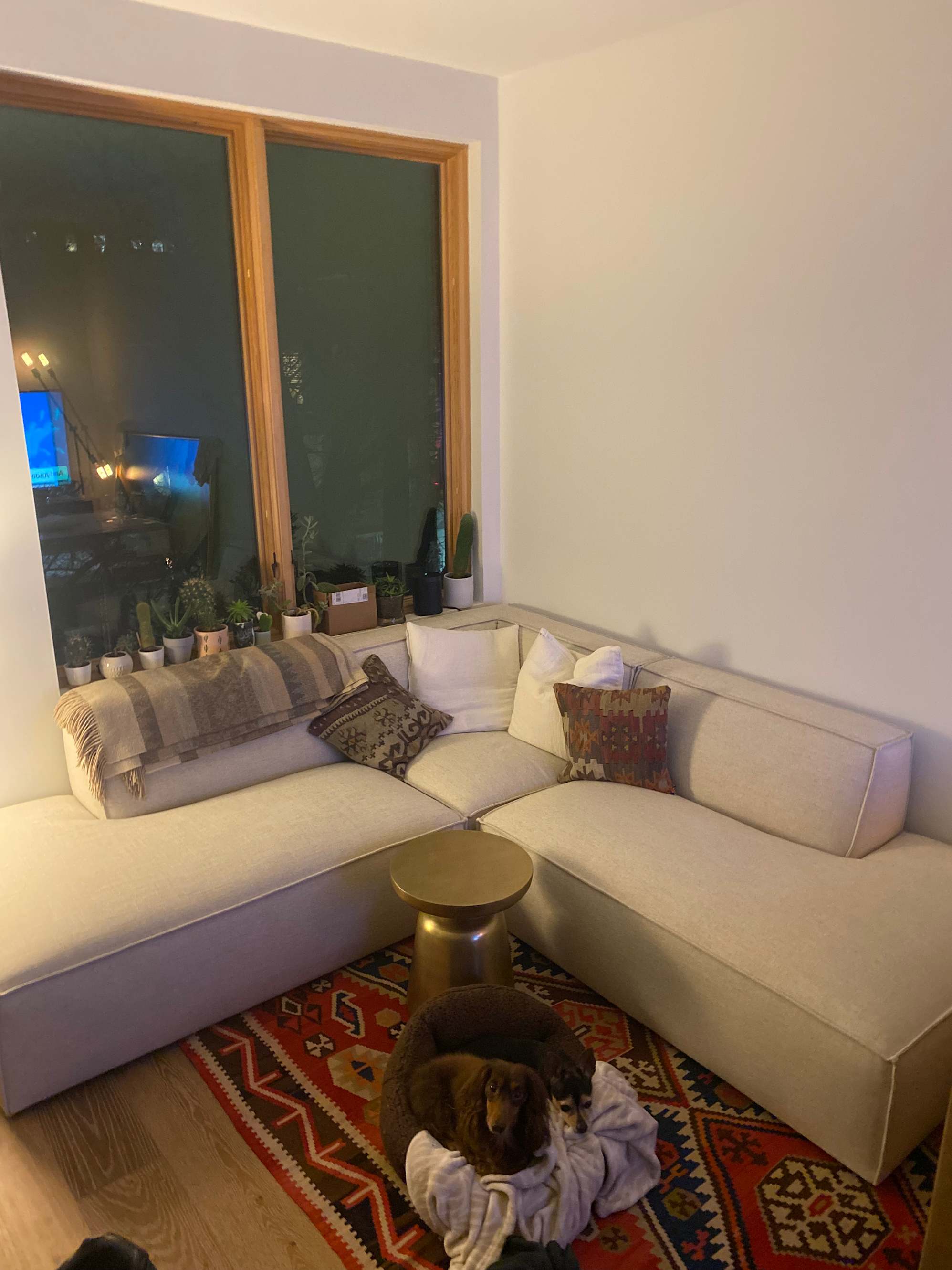 Jonathan corner sofa