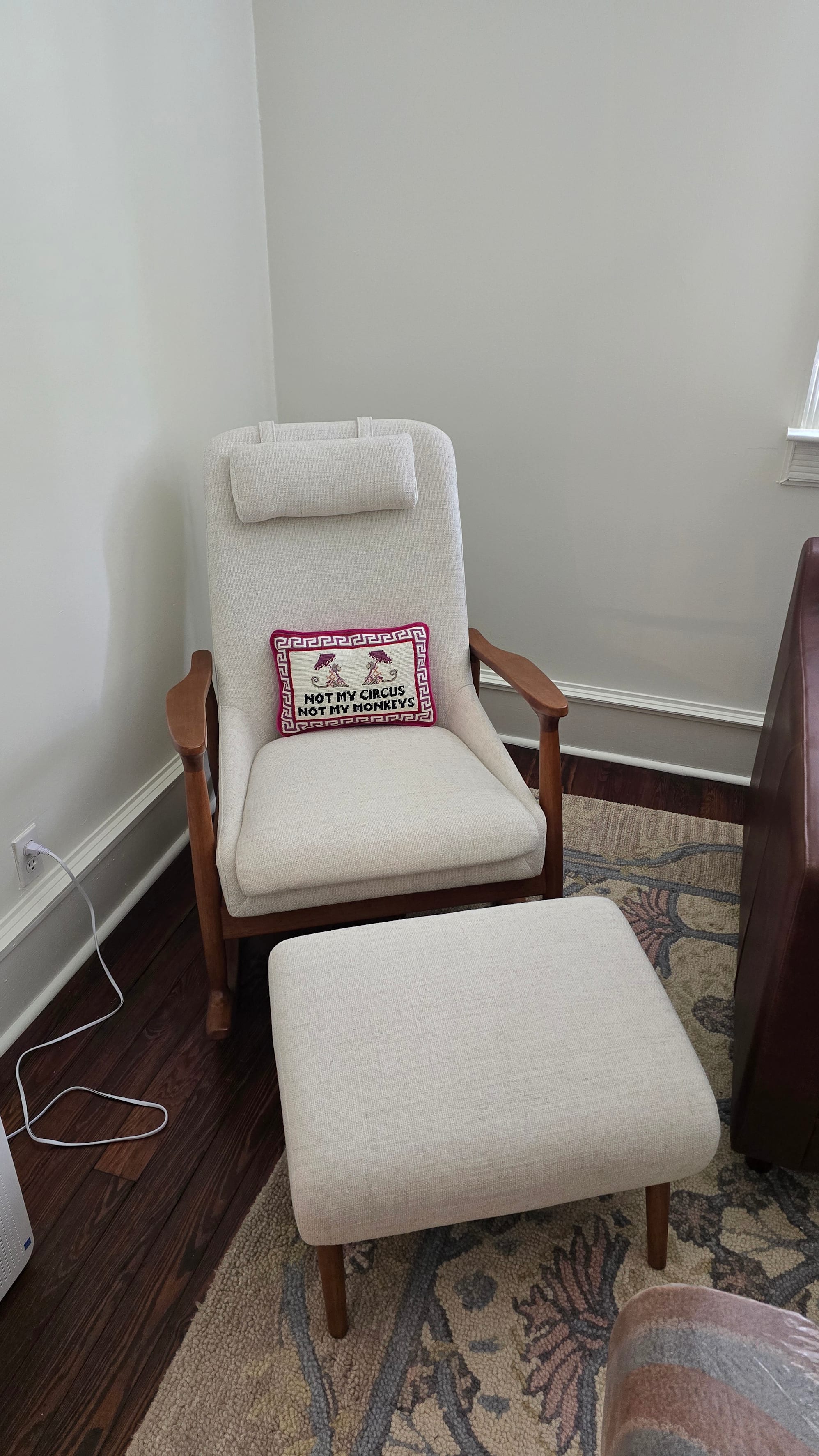 review from Nice Accent Chair