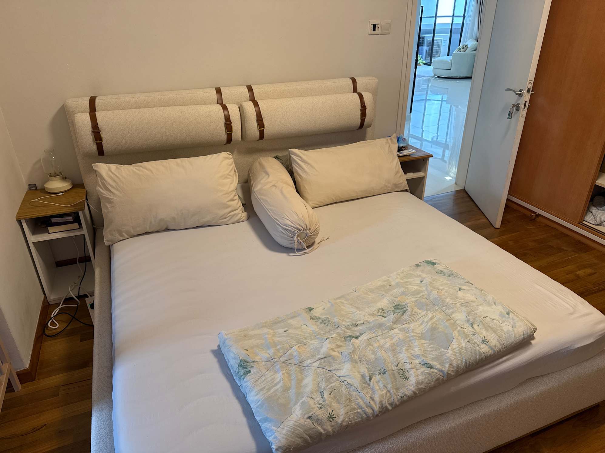 King bed