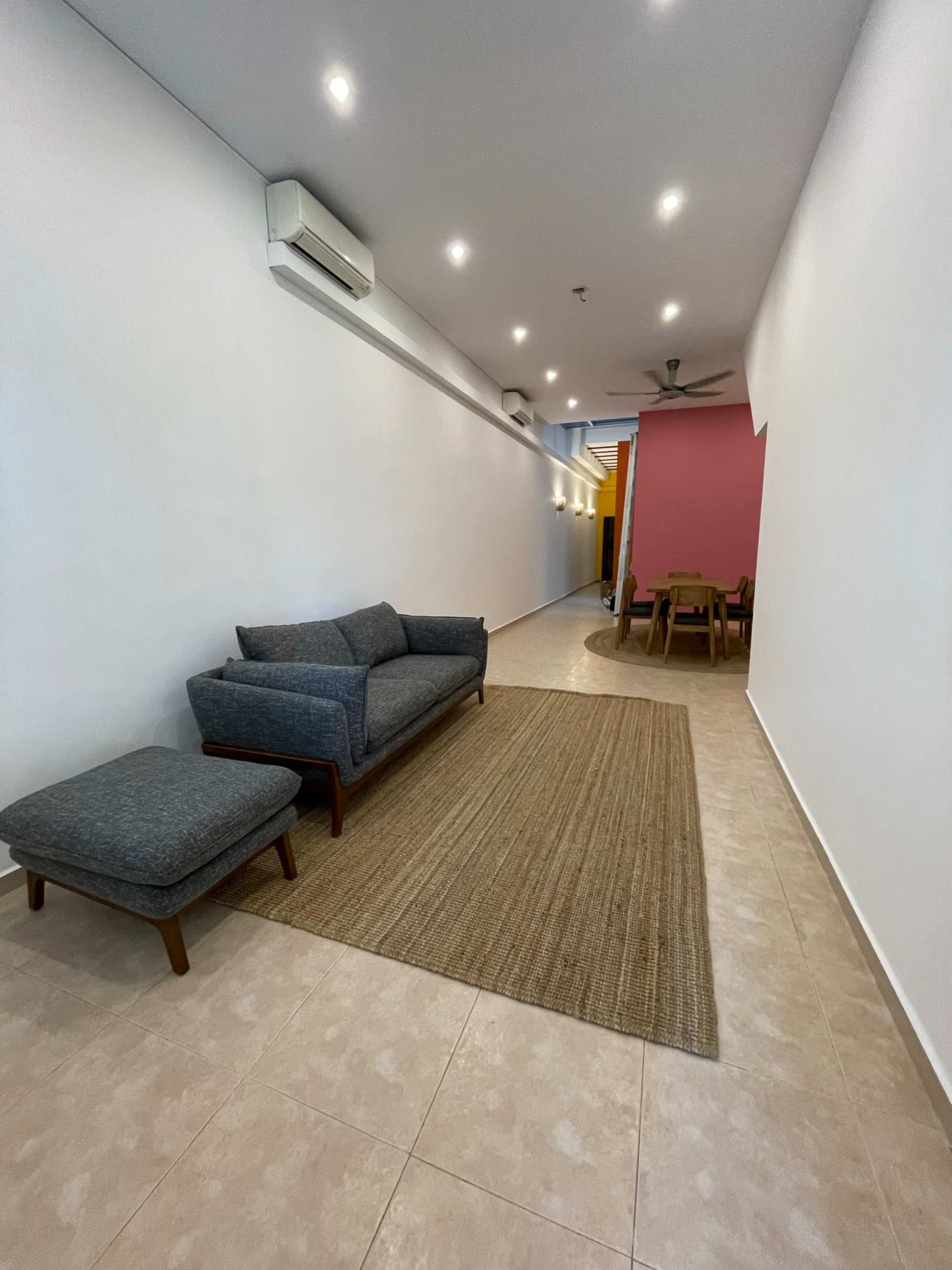 Great companion to 2-seat sofa