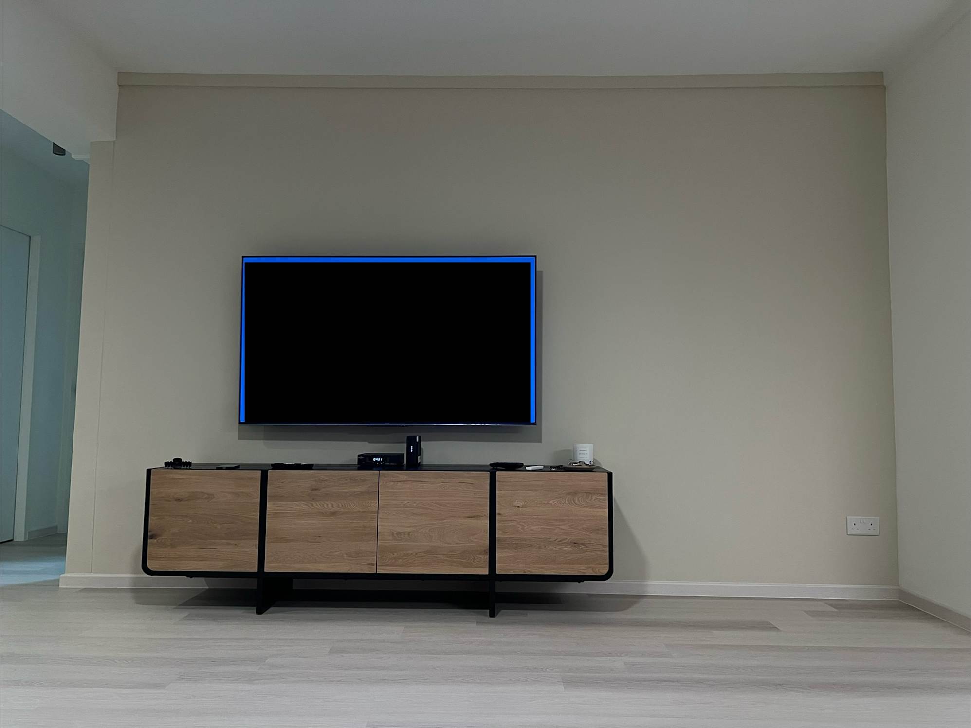 Elegant piece