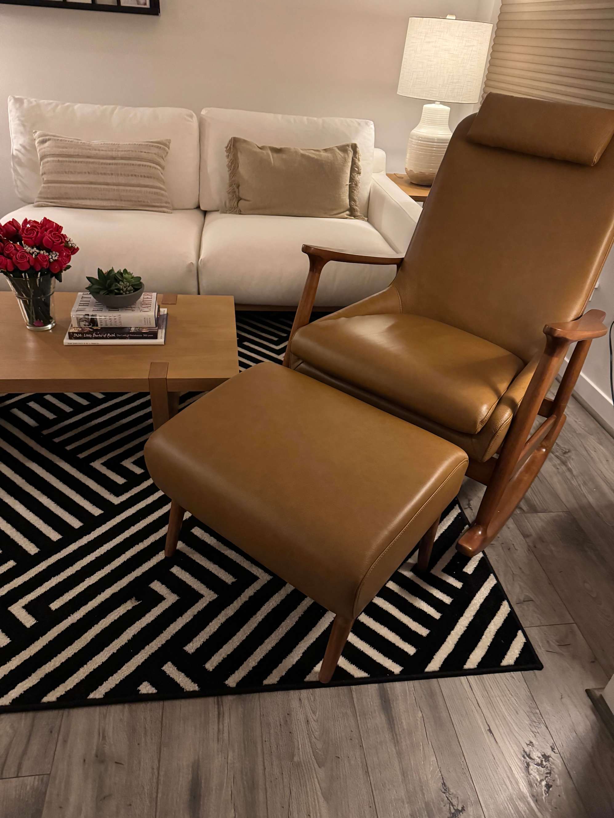  Mid-Century Grace with Modern Ease