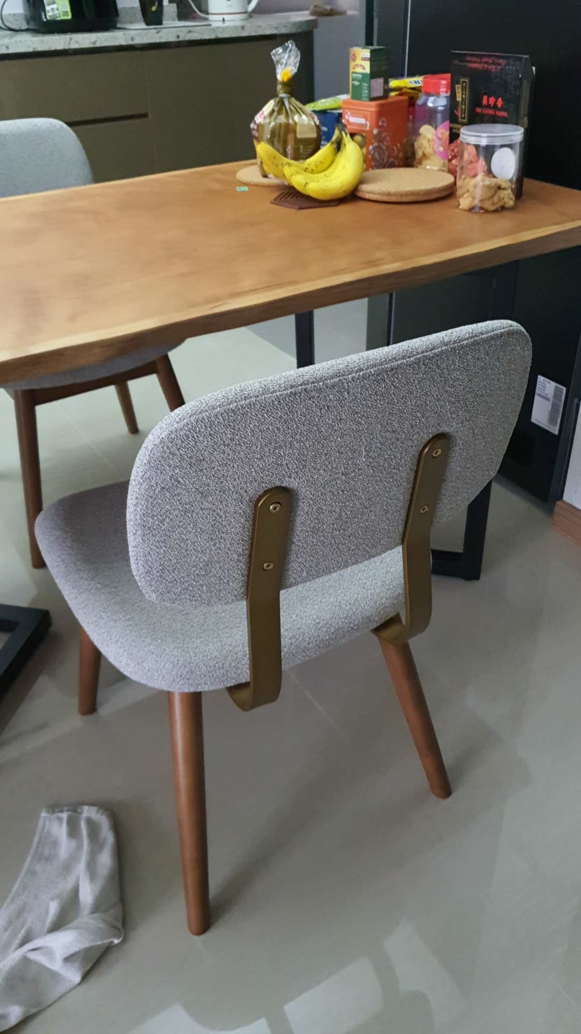 review from Comfortable and classy at a reasonable price