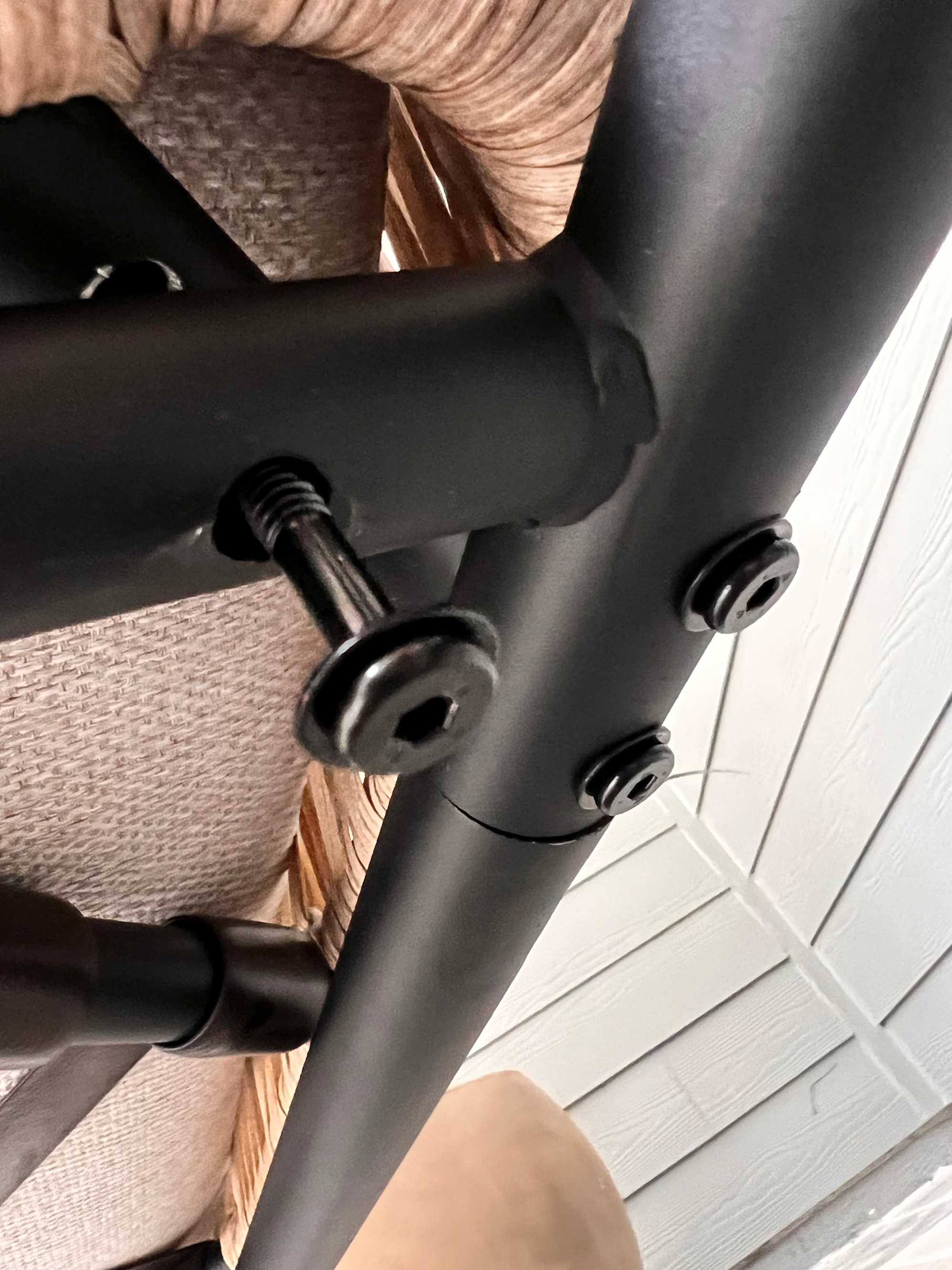 Nice looking chair - but quality is questionable