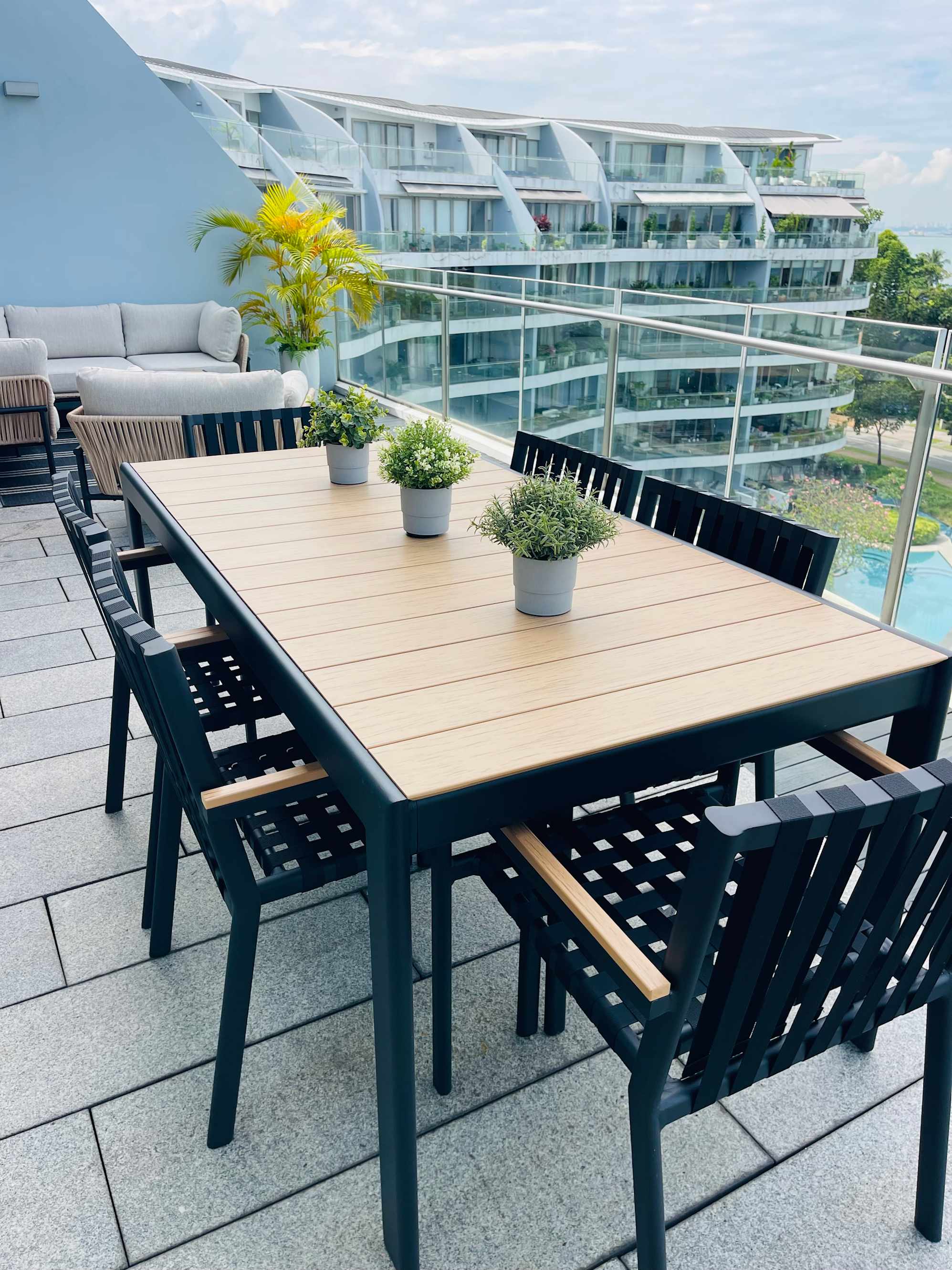 Sorrento Outdoor Dining Table, Chairs & Cover