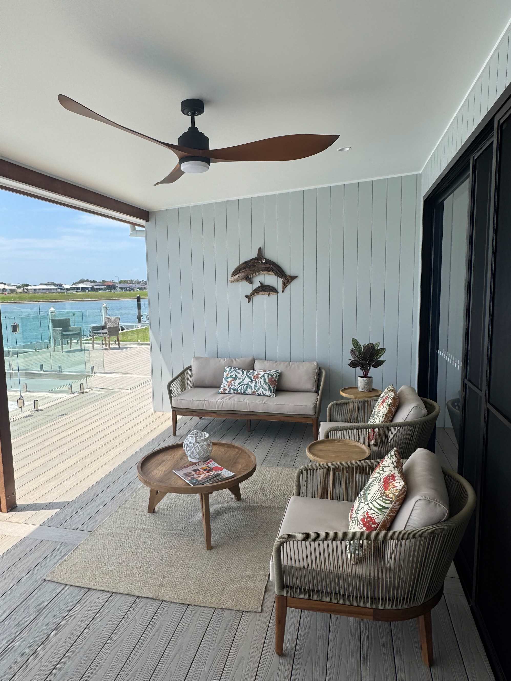 Maui Outdoor 2-seater sofa & Lounge chairs 