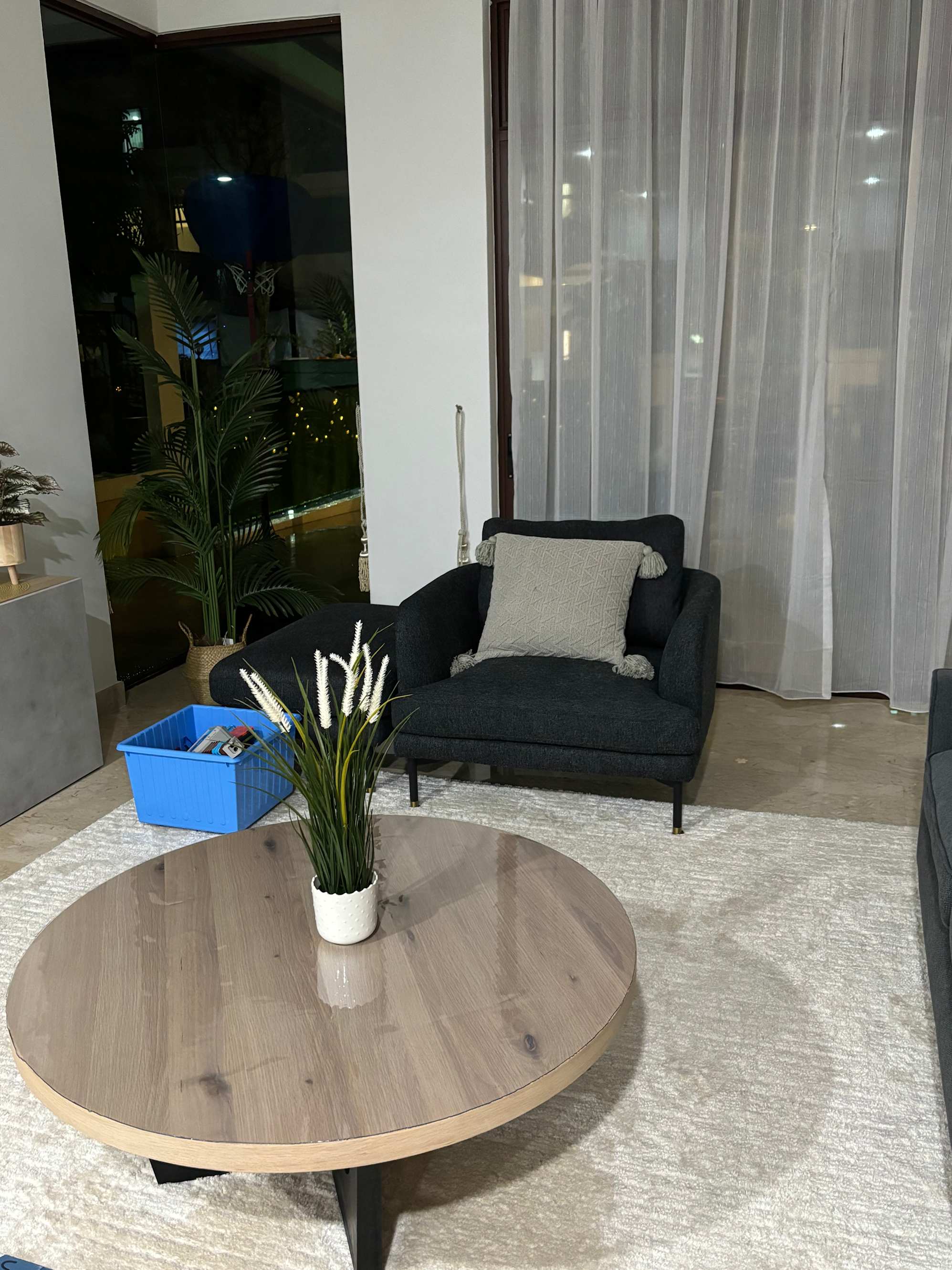 review from Great coffee table