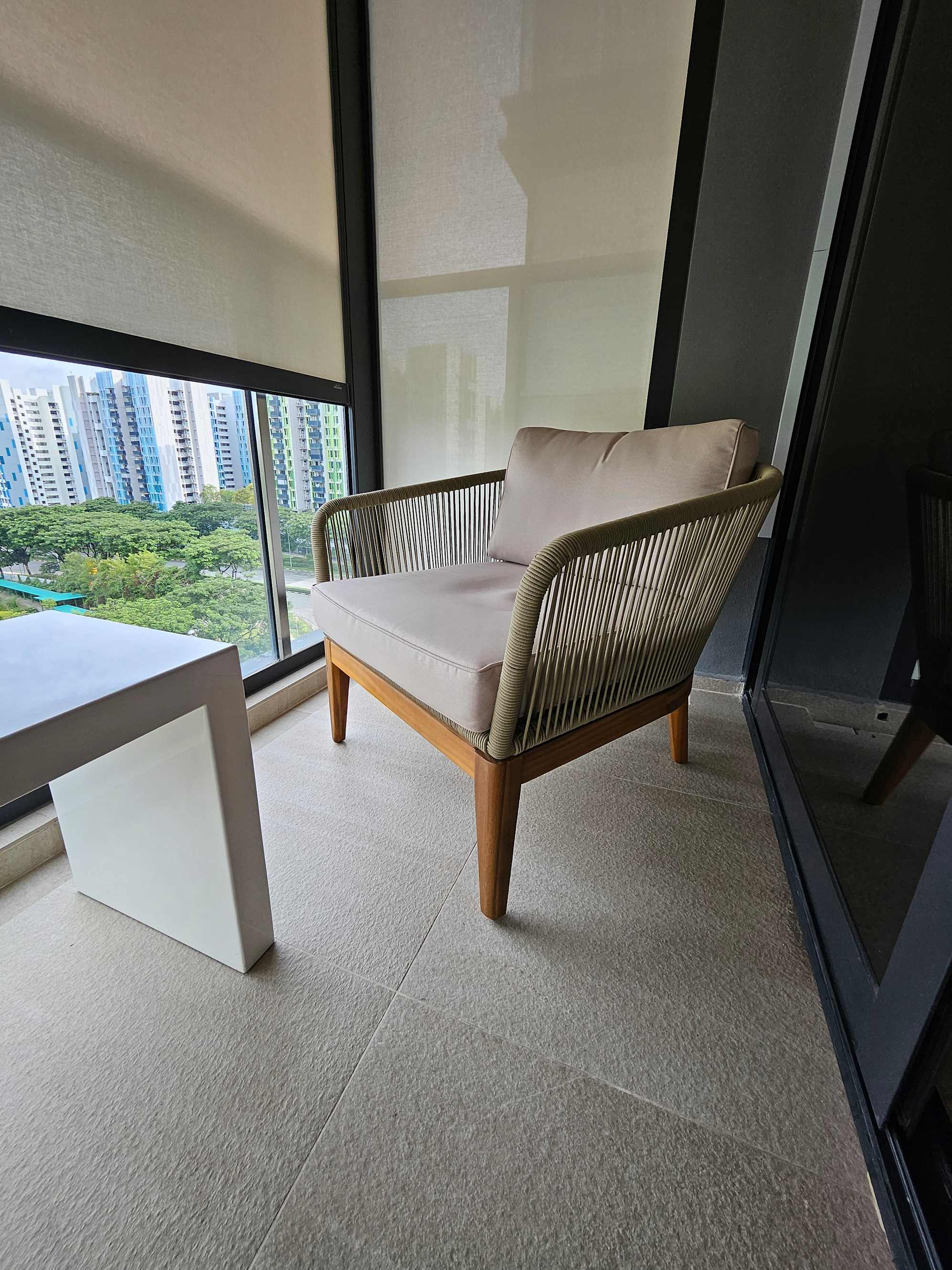 Great outdoor lounge chair for my balcony