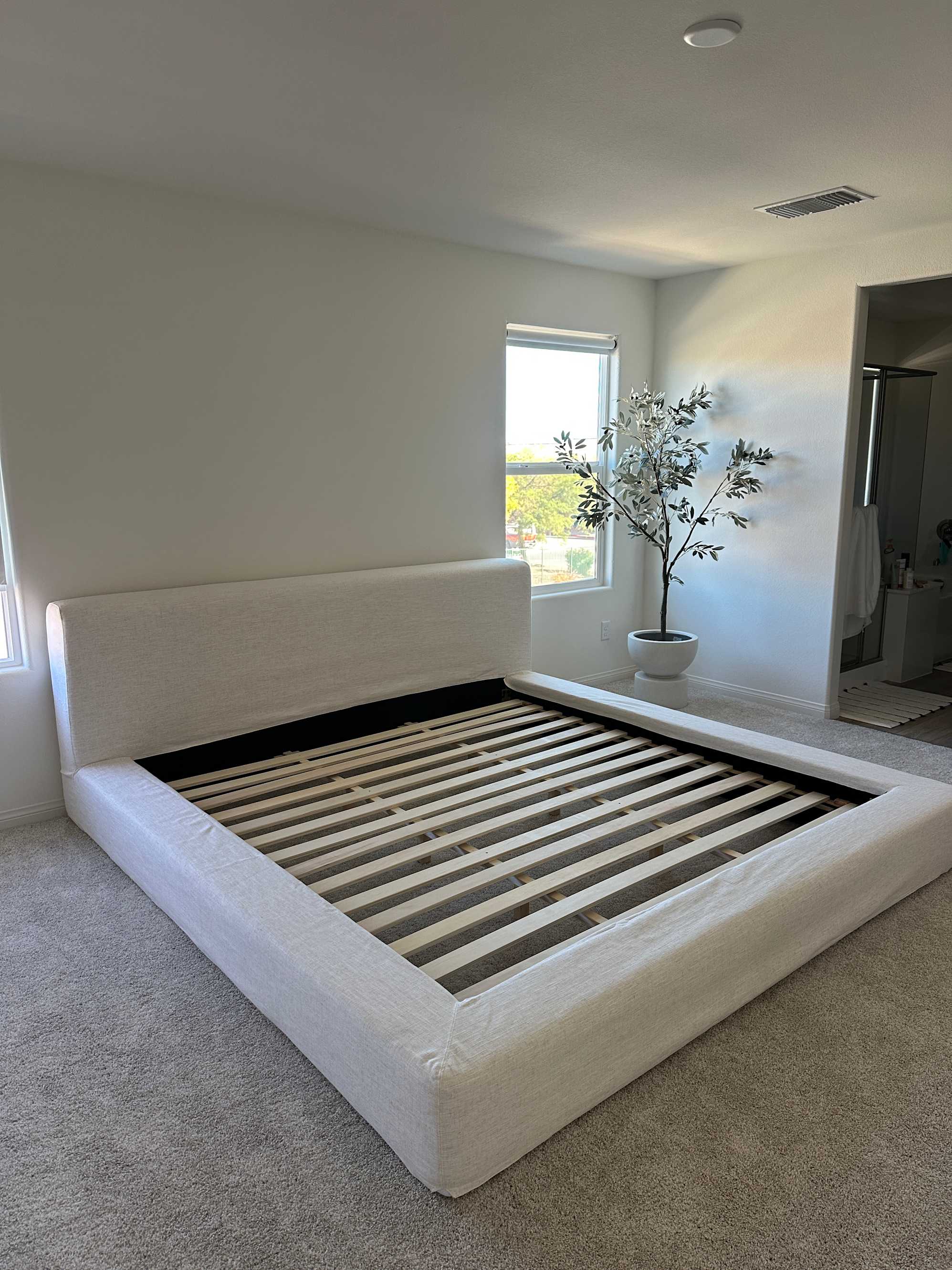 beautiful piece for the bedroom