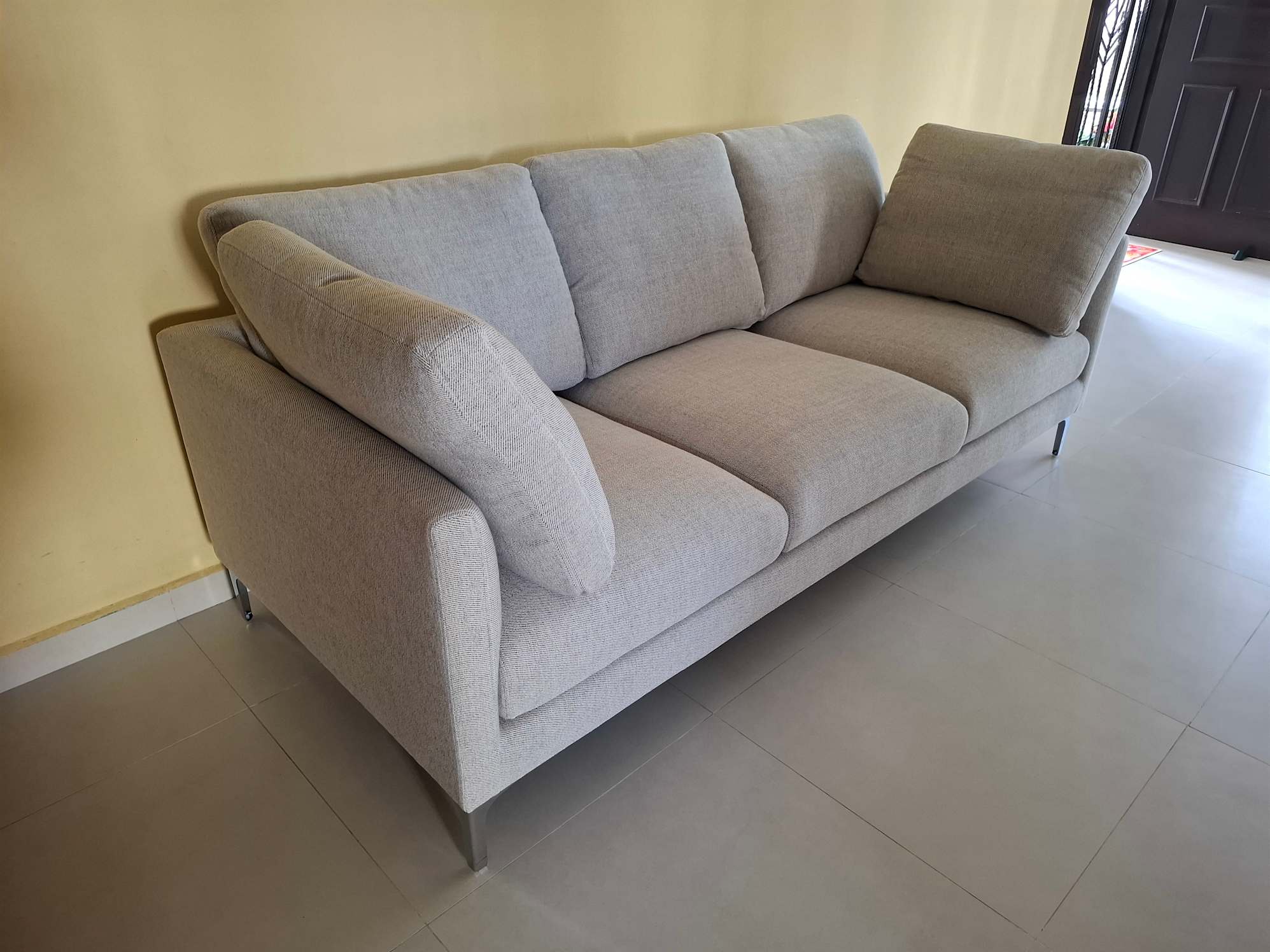 review from Lovely Adams 3 seater sofa