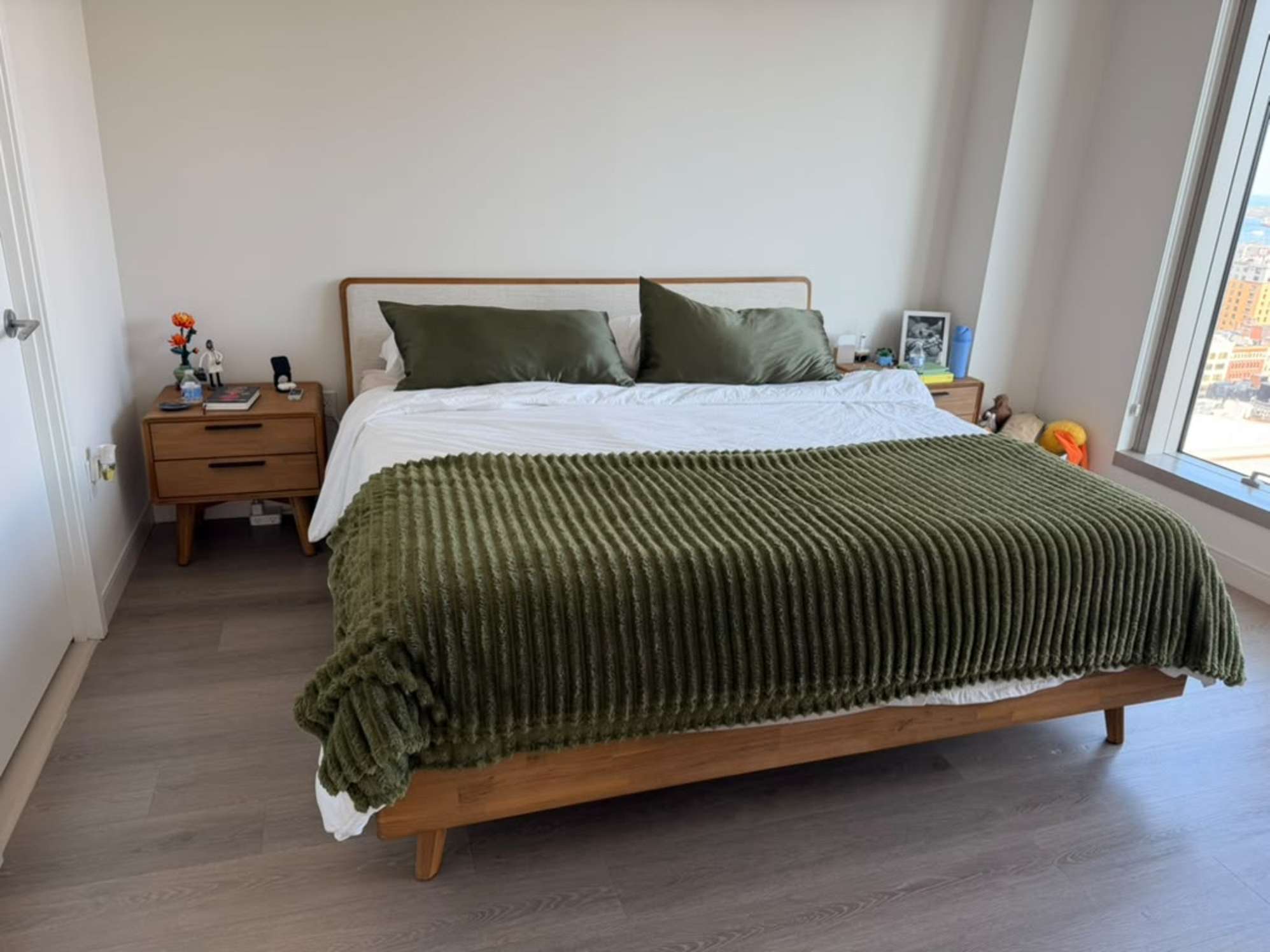 Beautiful, but short headboard