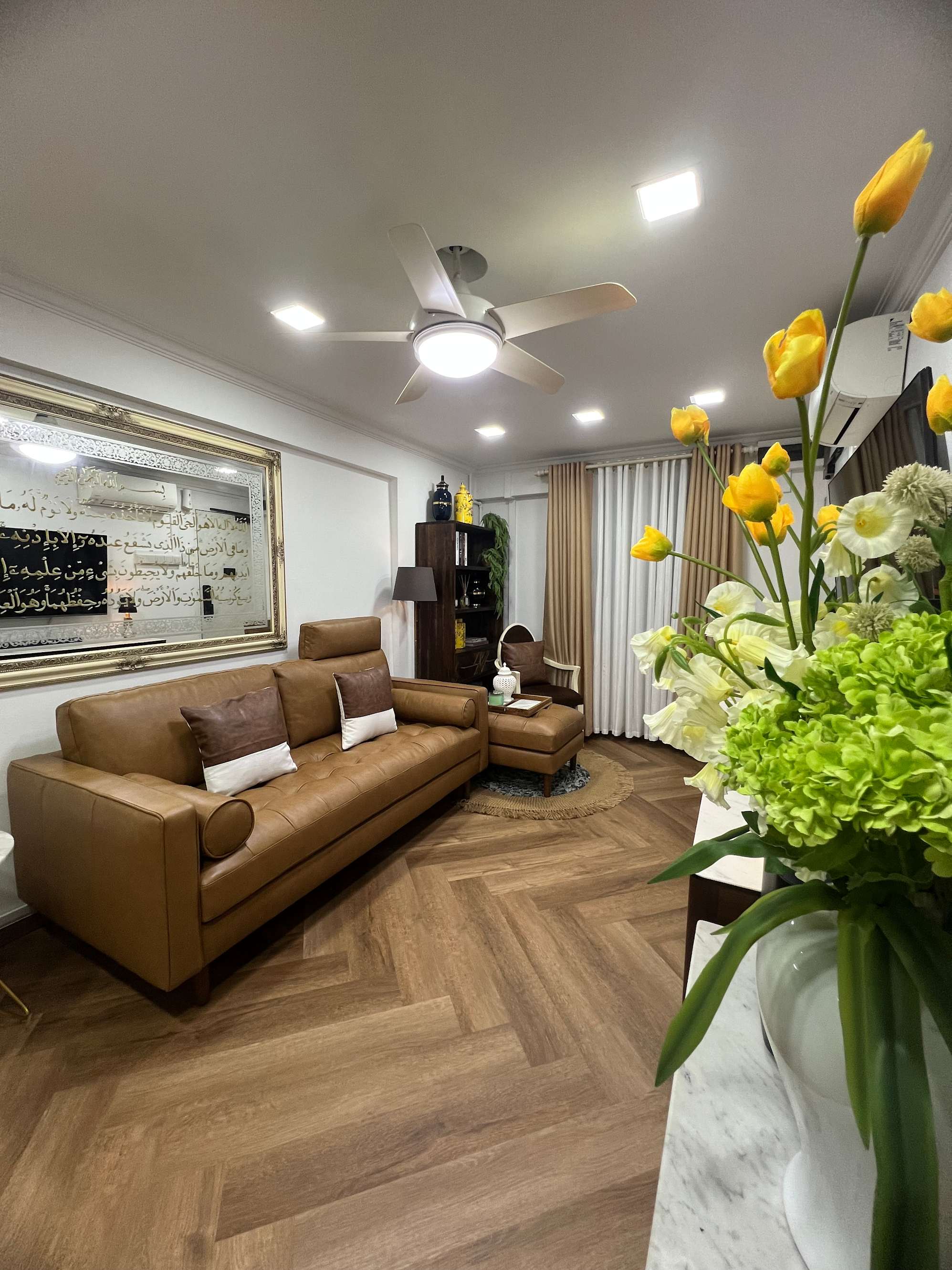 Luxurious Comfort & Timeless Style!