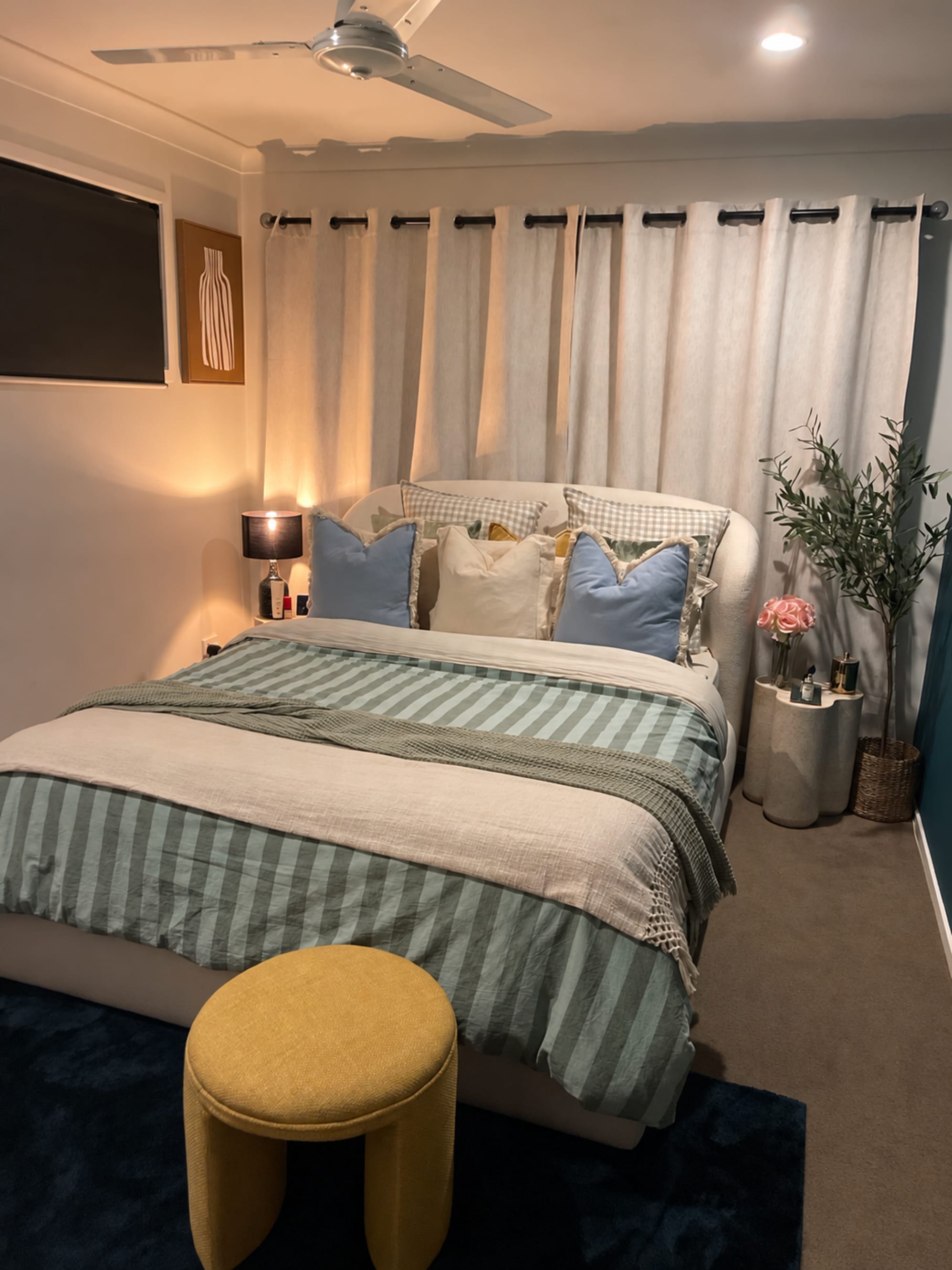 Best Boucle Bed 