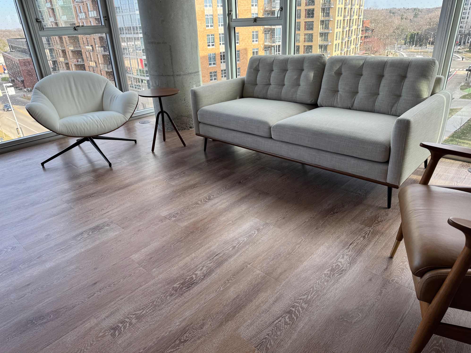 Extremely comfortable modern sofa!