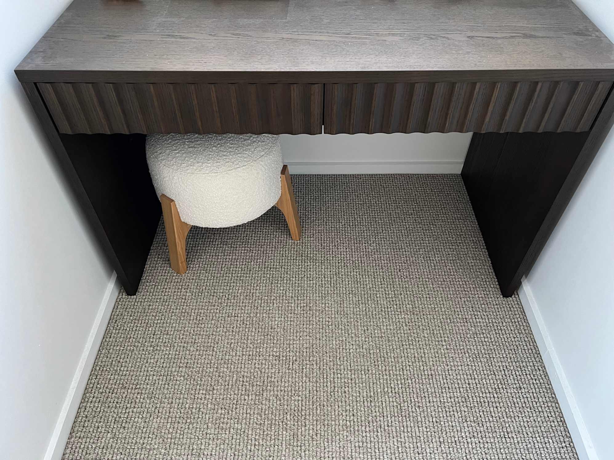 review from Elegant and Functional Compact Desk