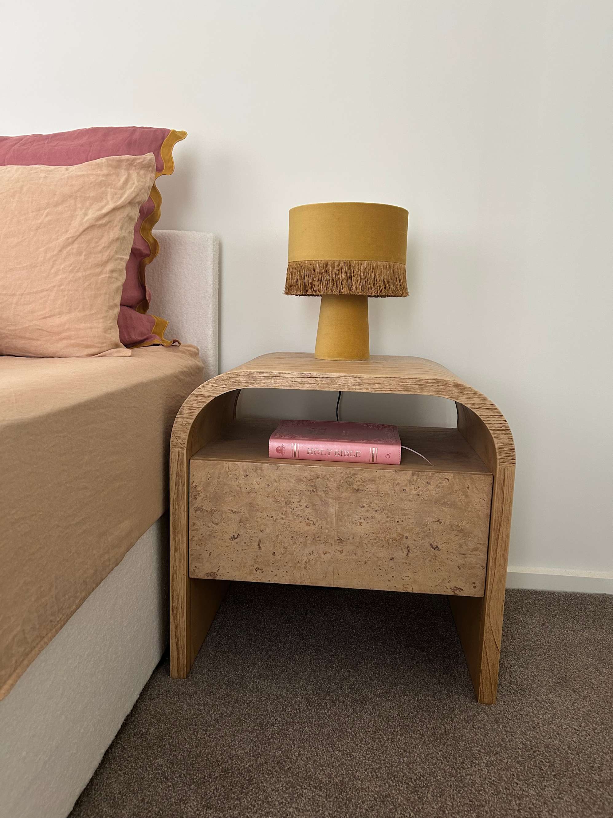 review from Dream Bedside Tables