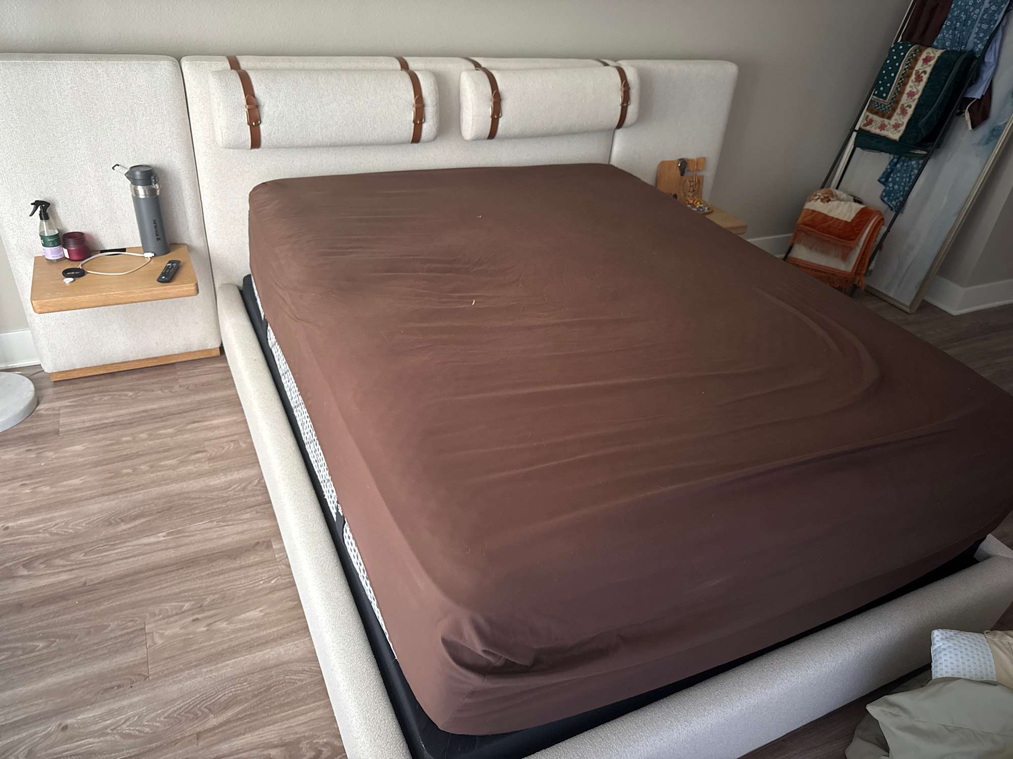 review from Claude Performance fabric queen size bed frame