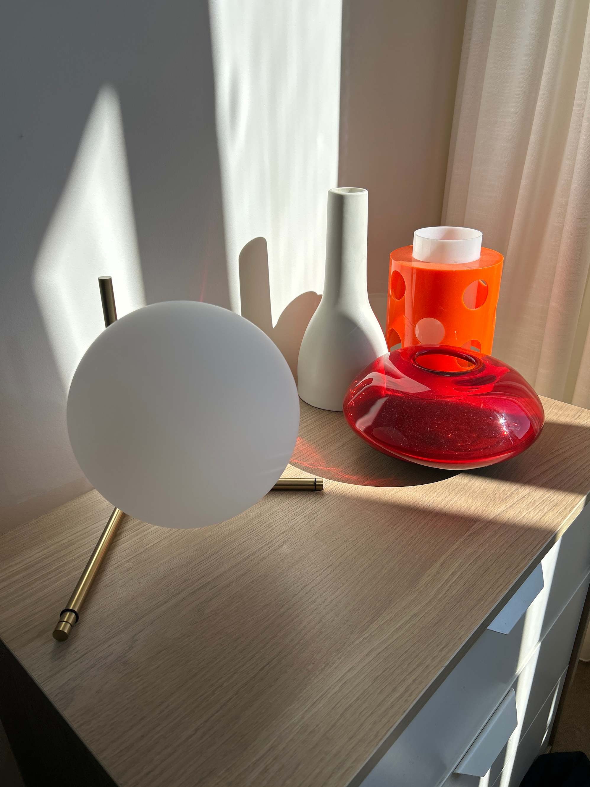 Table lamp