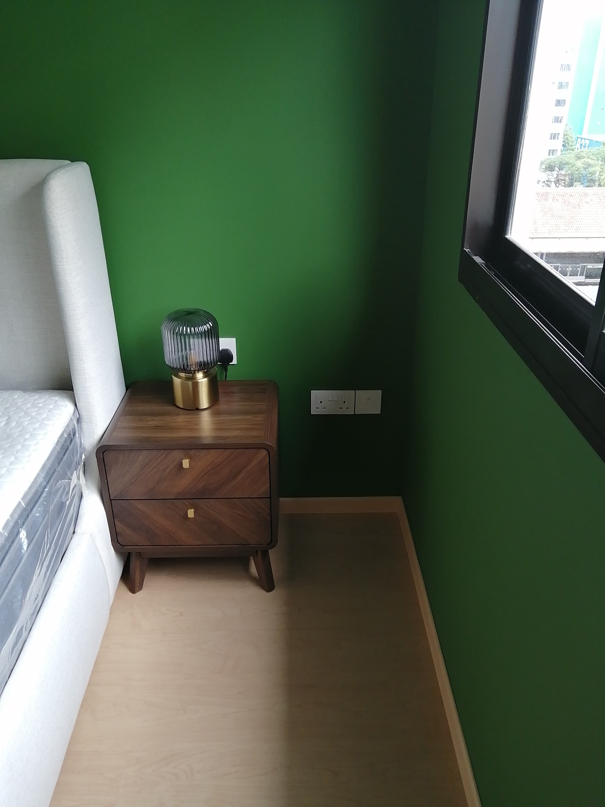 review from solid build and comfy