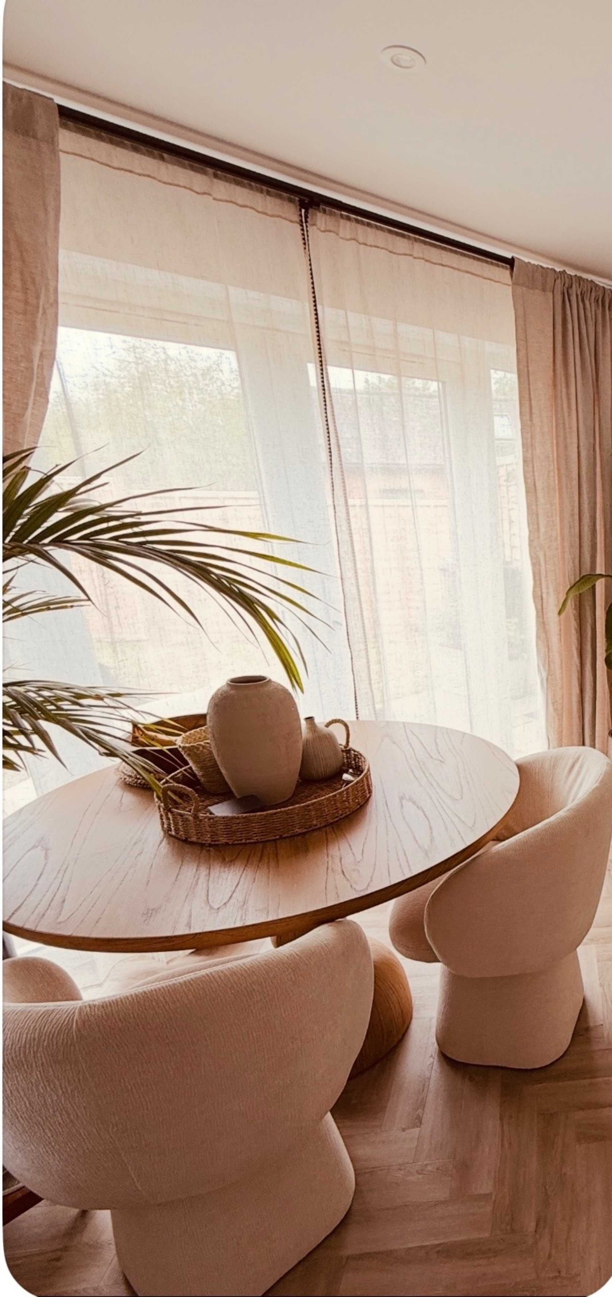 Stylish dining room chairs