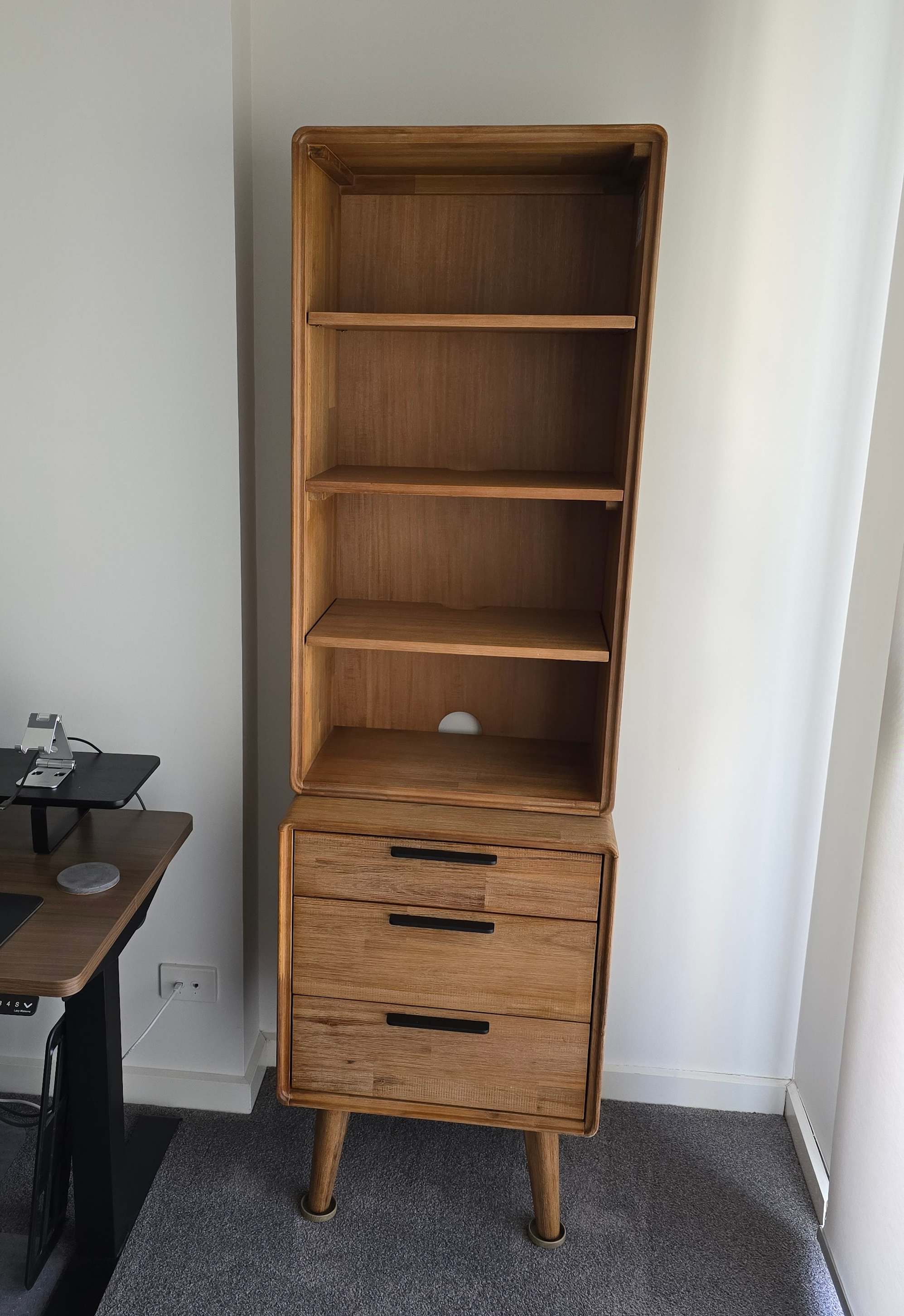 Excellent storage/bookshelf combo
