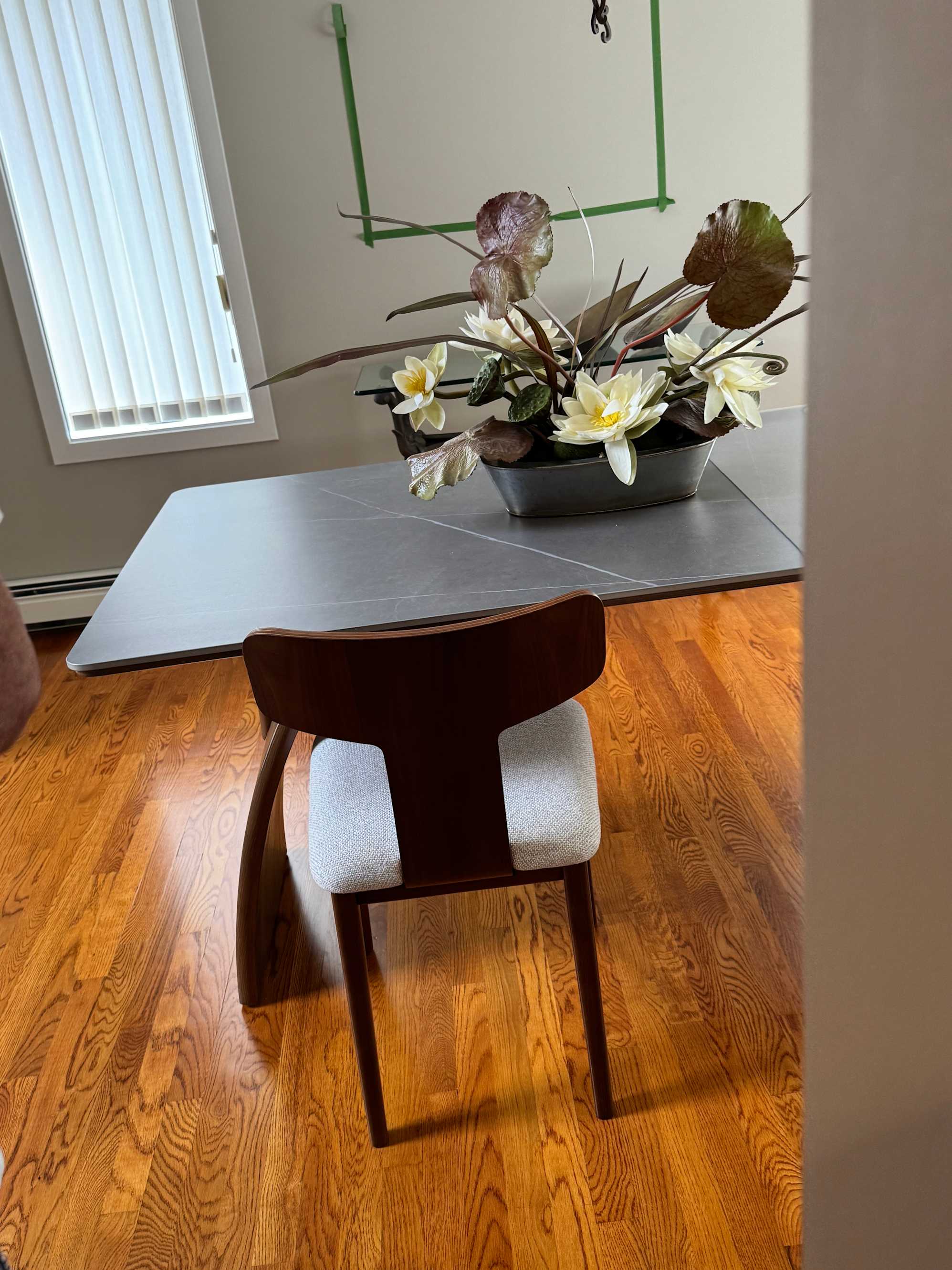 Tavi dining chairs