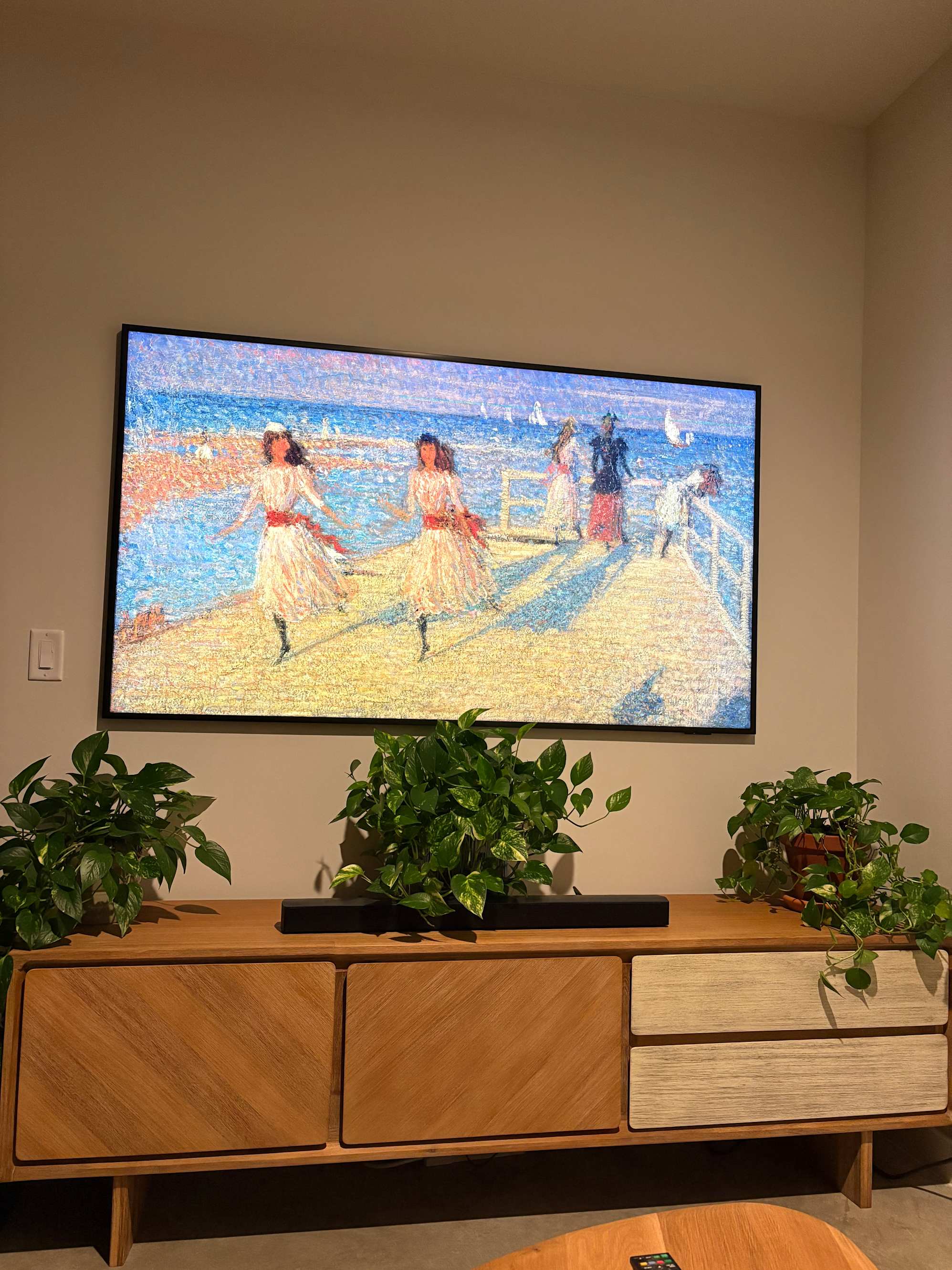 review from Casa TV stand