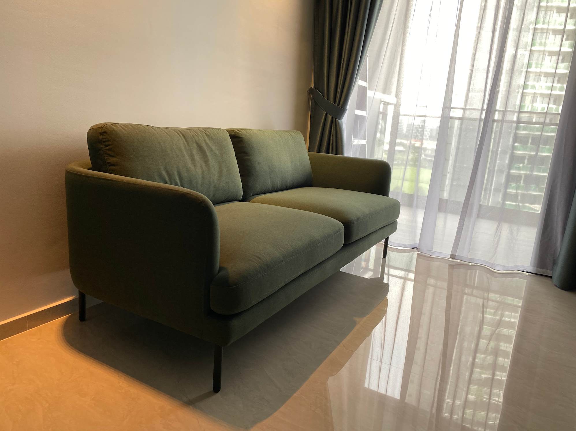 review from Timeless looks, great value and comfort