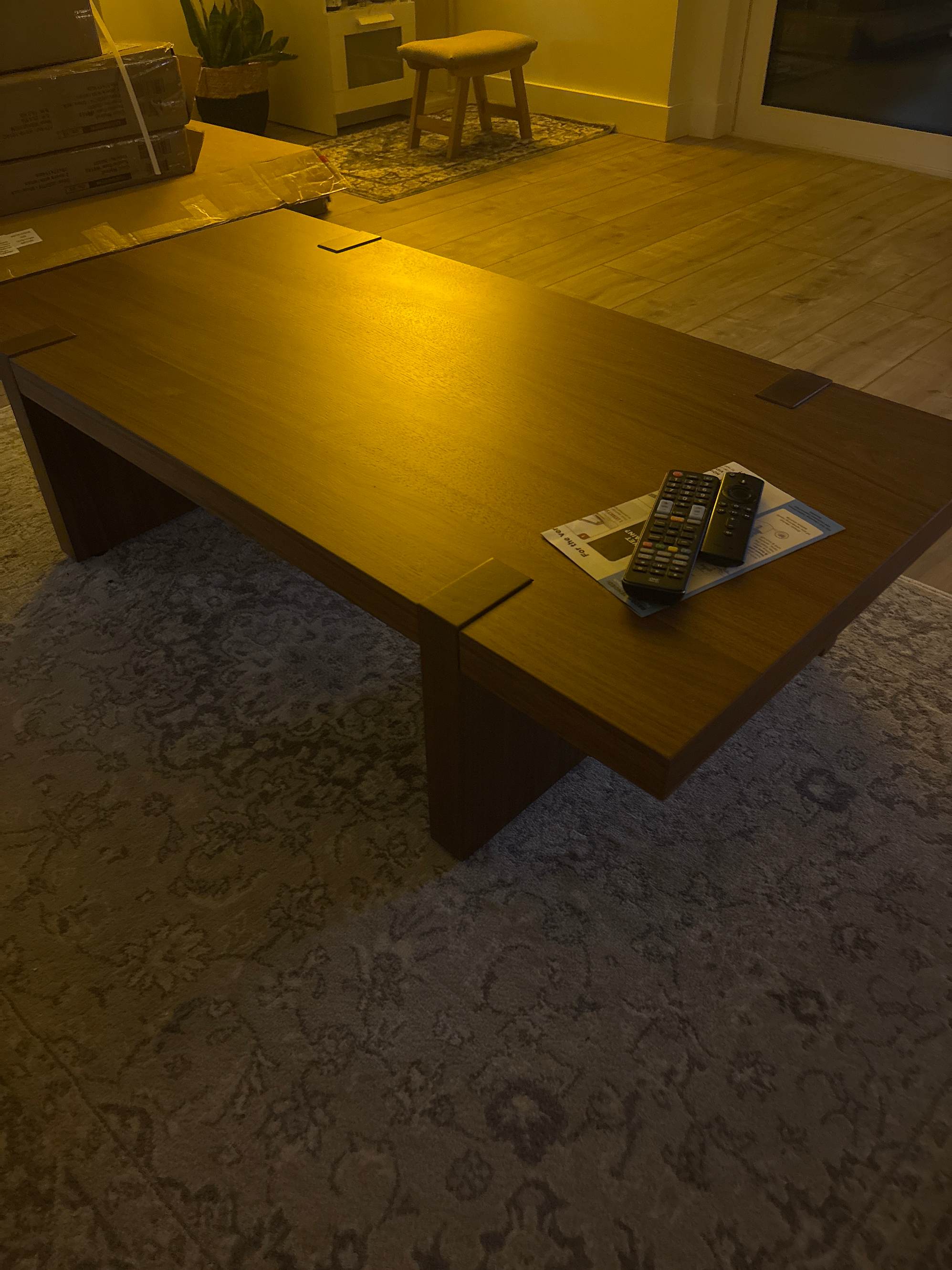 Premium minimalist