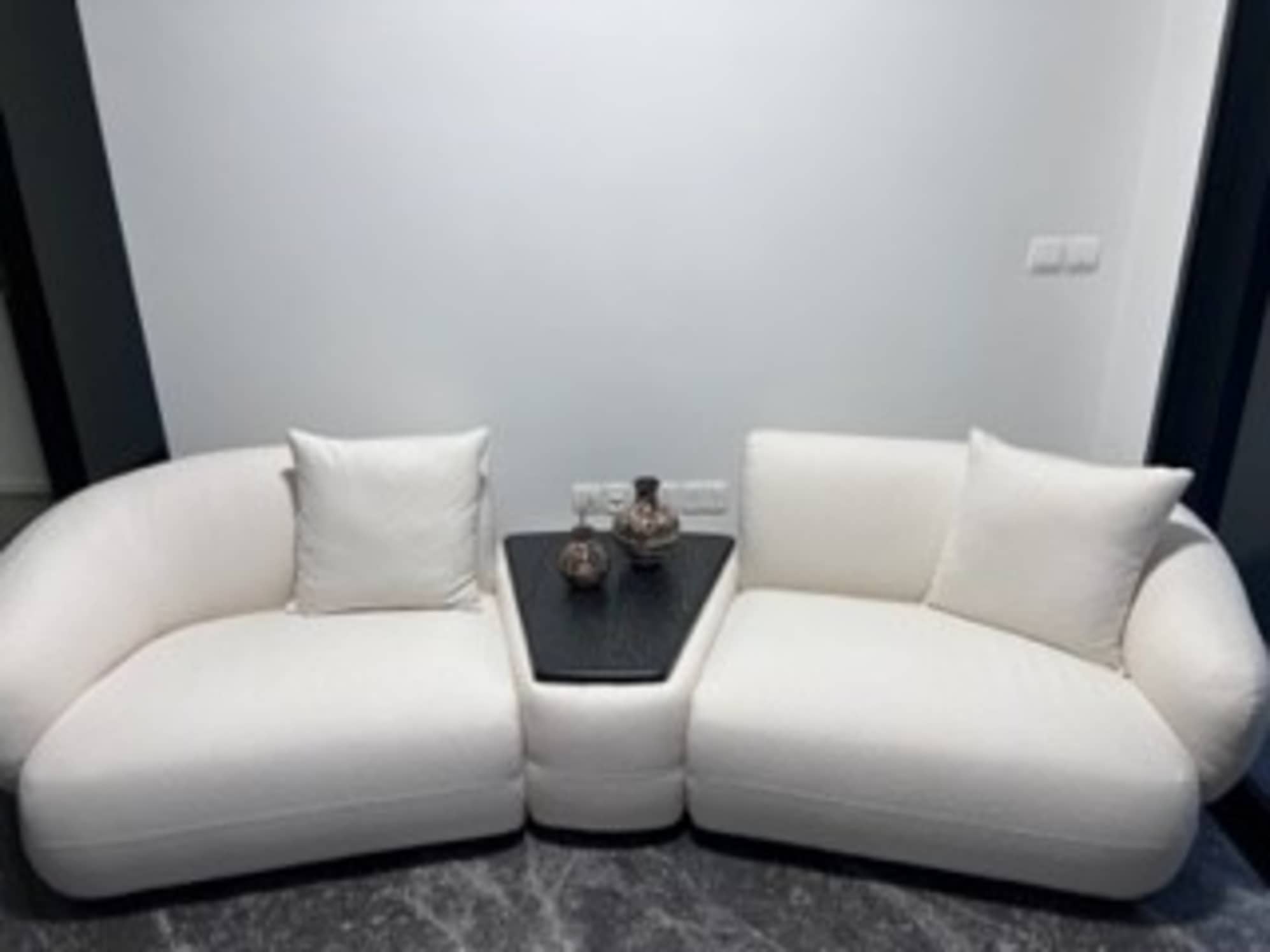 review from Fabulous and very comfortable couch