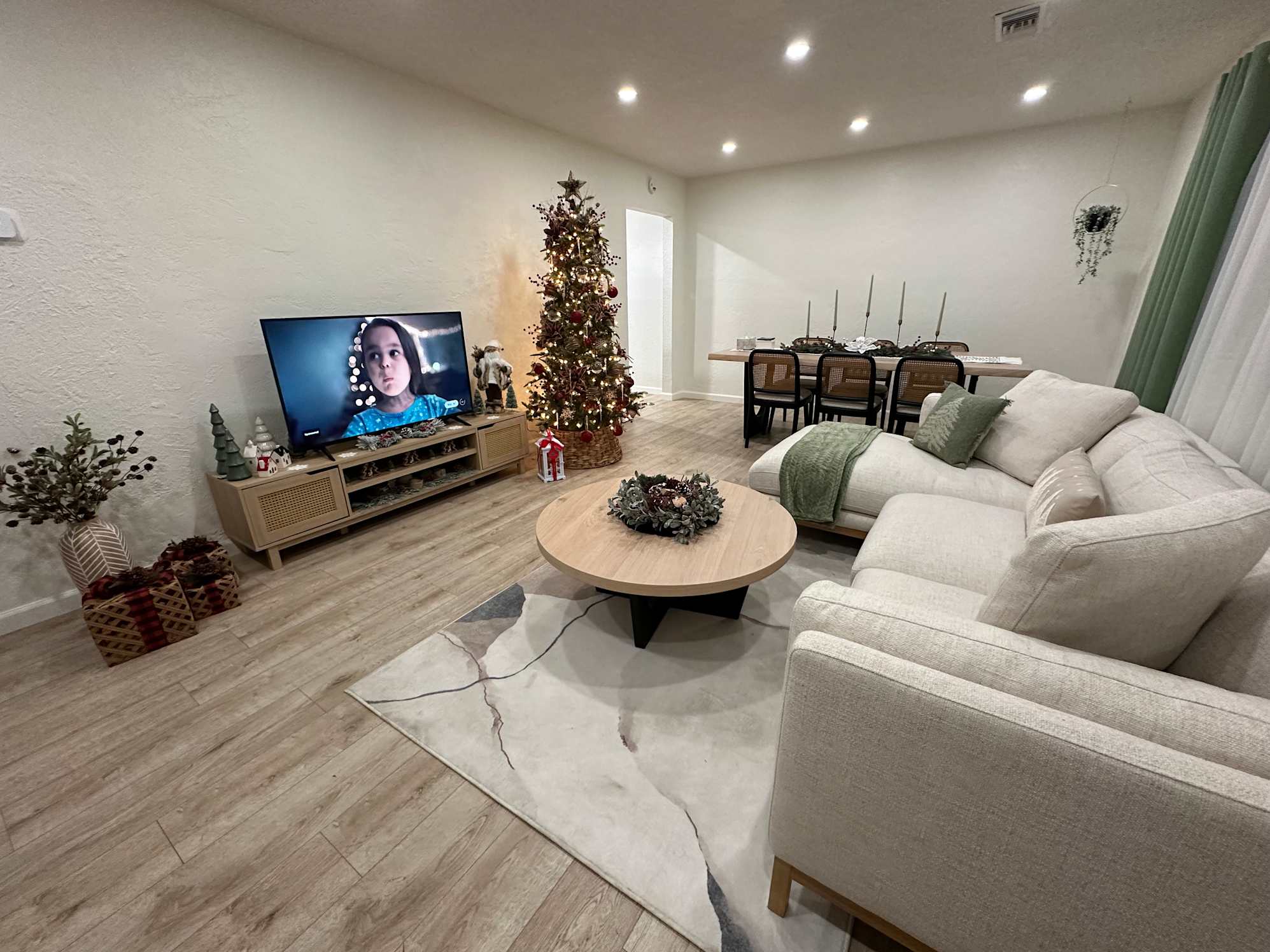 review from Gorgeous coffee table