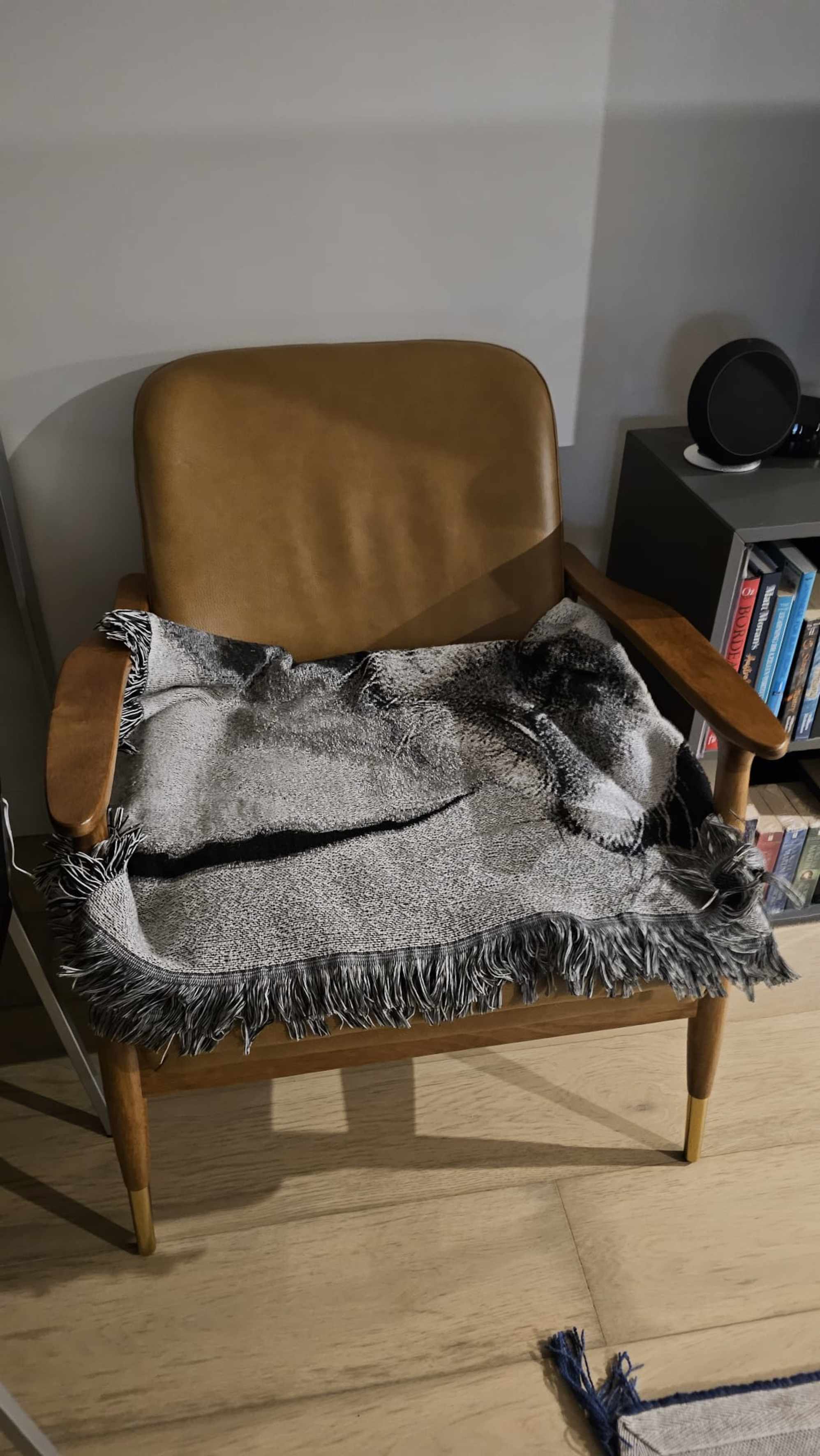 Comfortable but some marks in leather