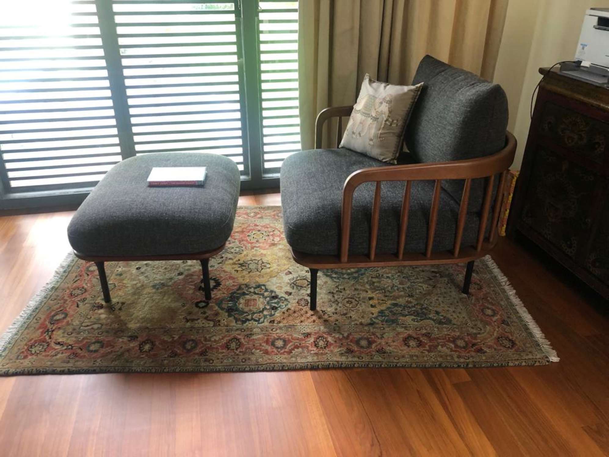 Perfect with my Wayne Chair
