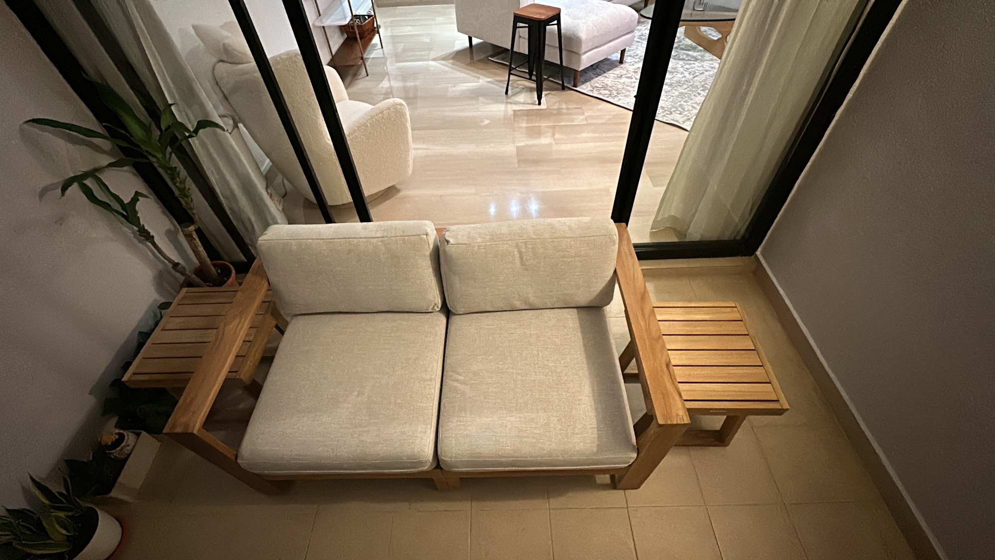 Lovely Rio Teak Outdoor sofa