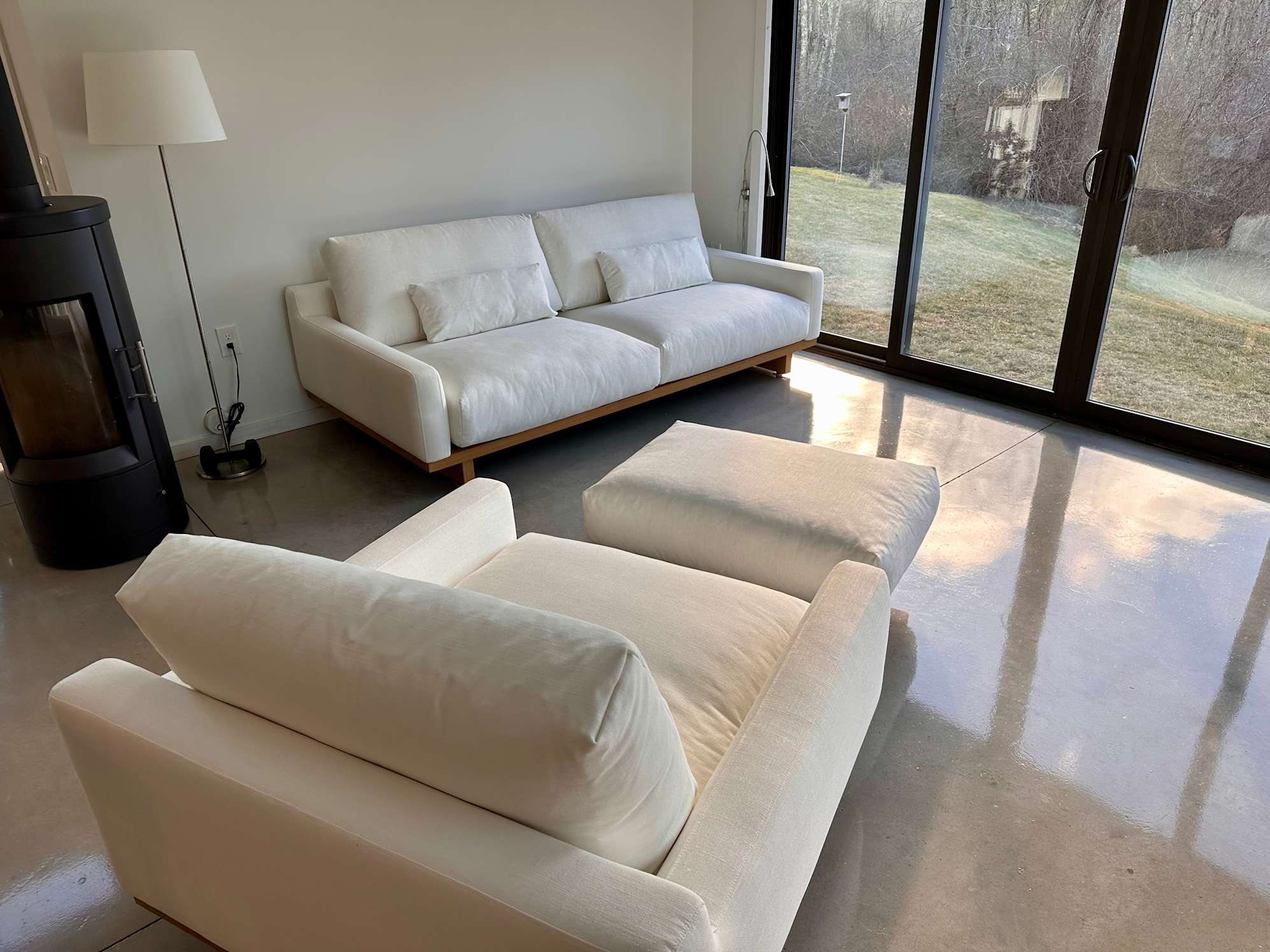 Works well with Mori sofa or chair