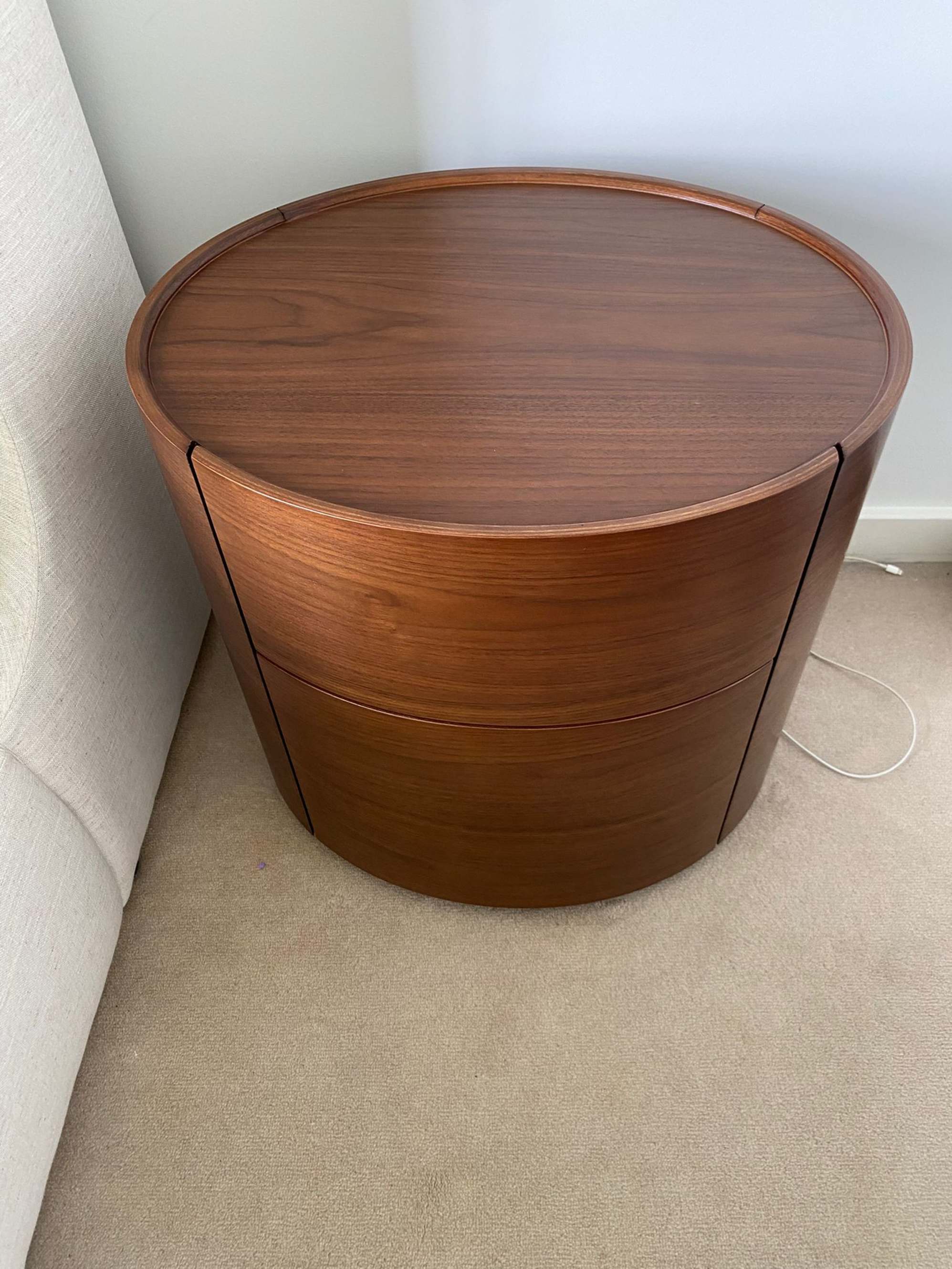 Cute little bedside table!