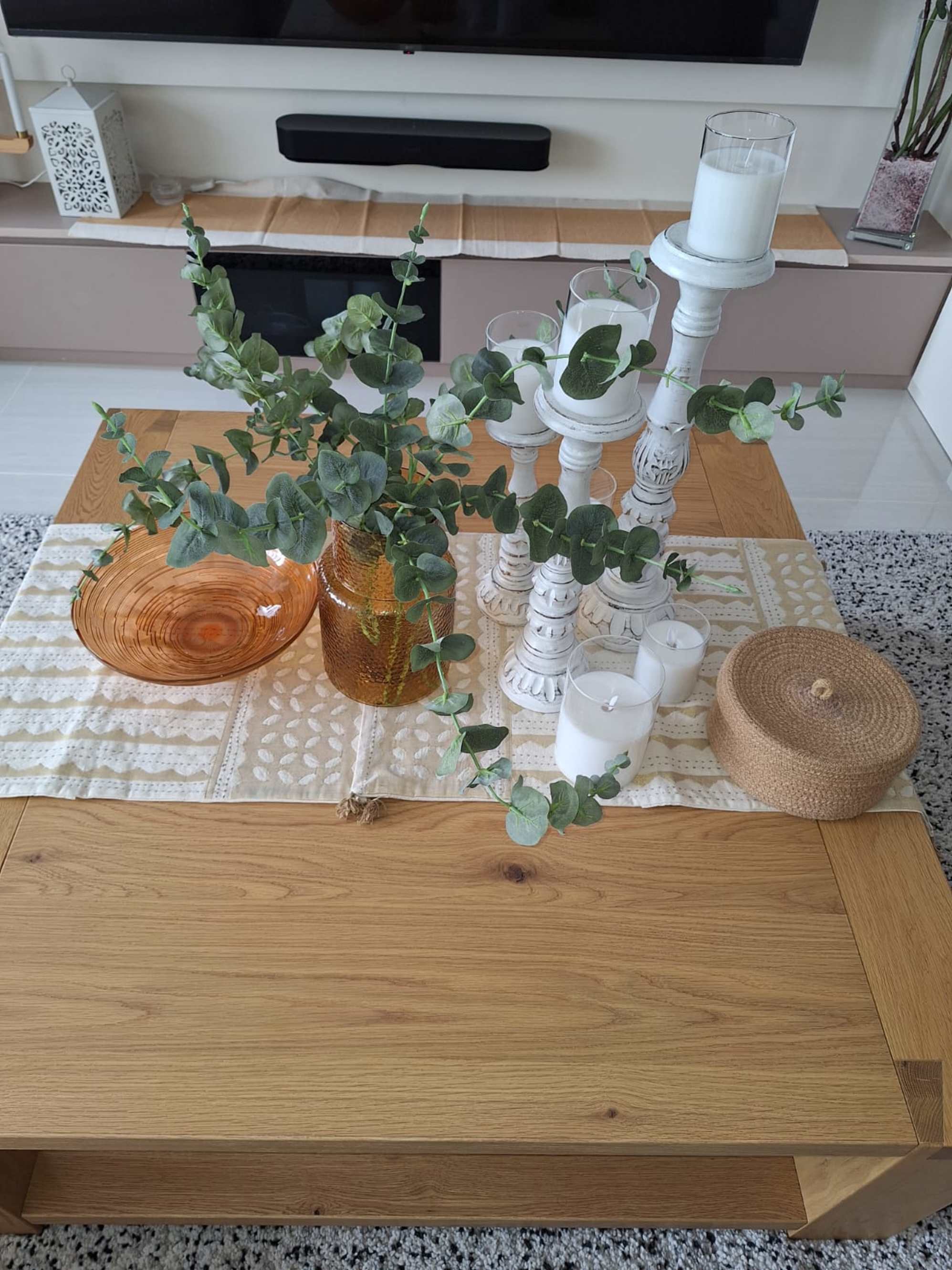 Sturdy Lovely table