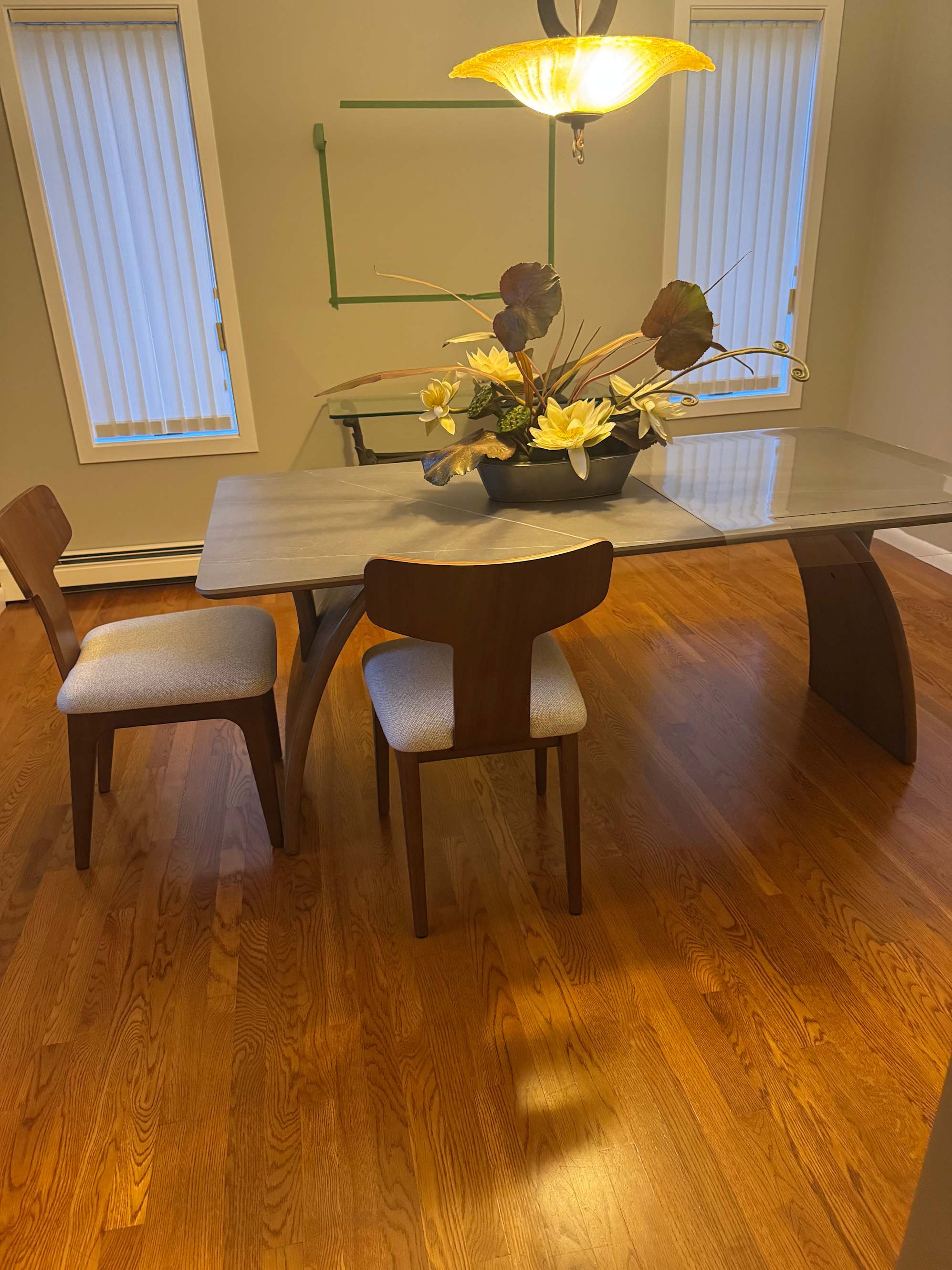 Tavi dining chairs