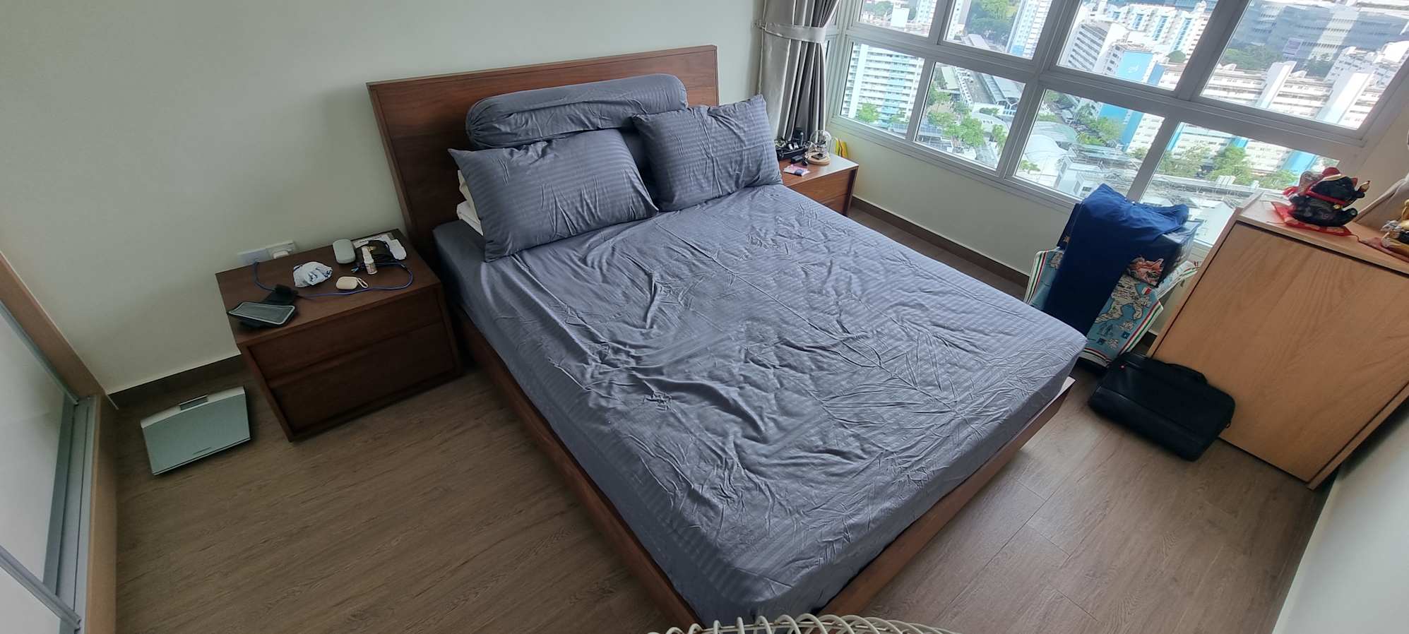 Joseph Bed Walnut with 2 Bedside Tables