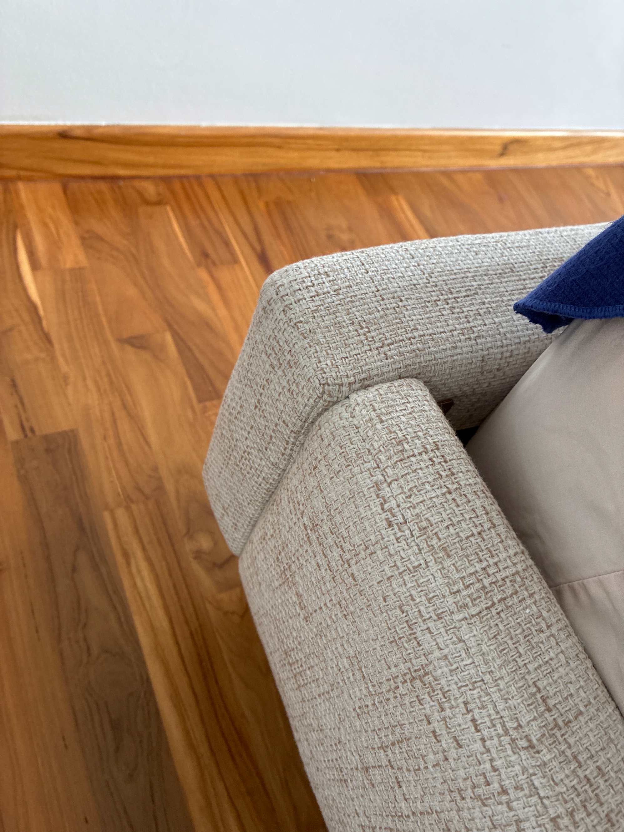 review from As pictured. Speedy installation, chic look