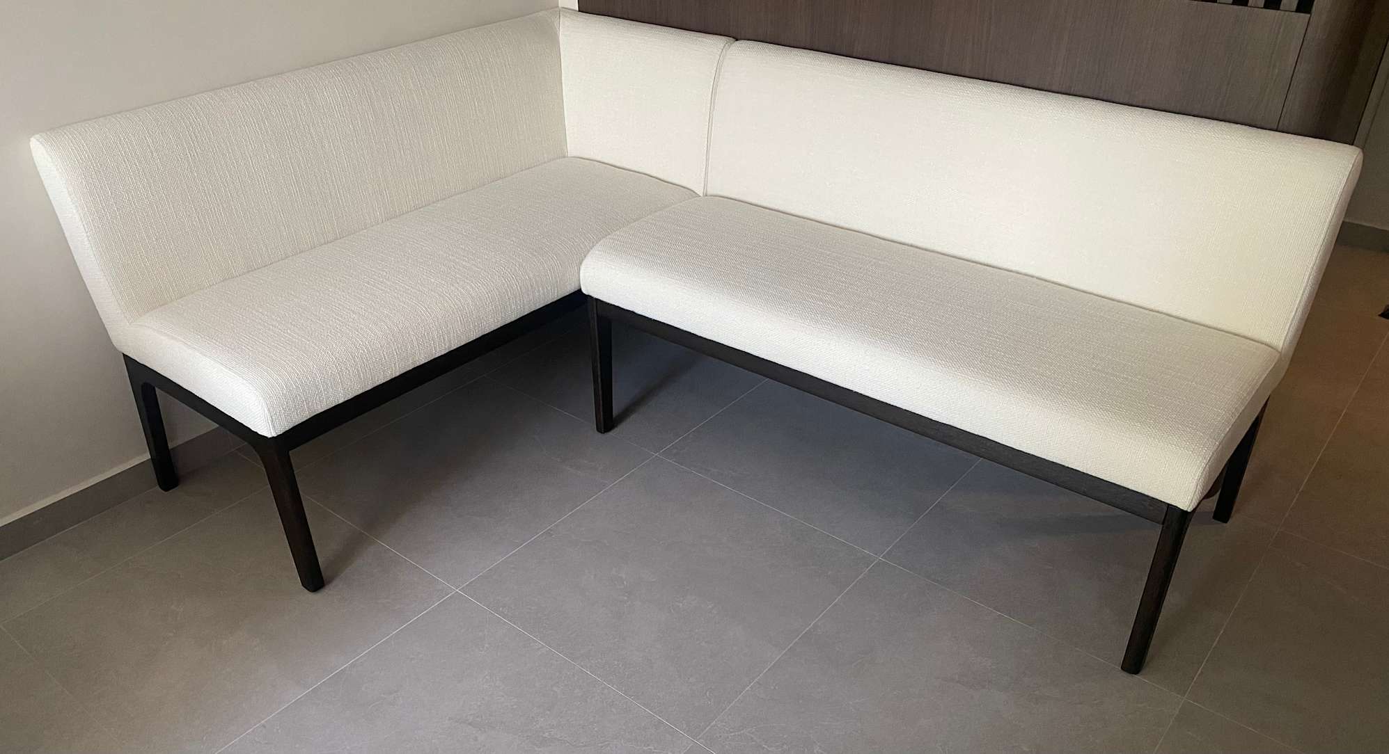 Creamy banquette