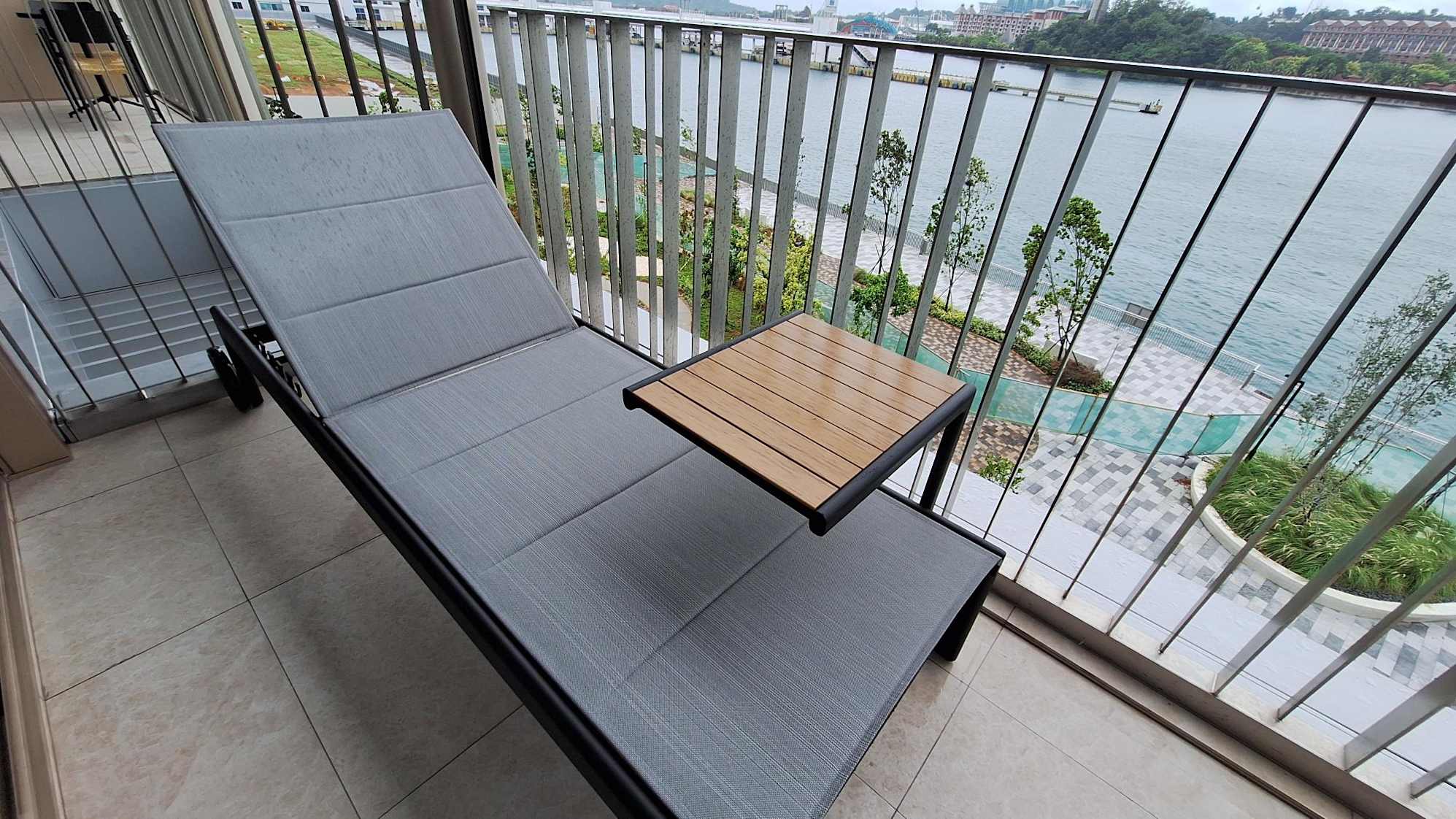 review from Ideal balcony table