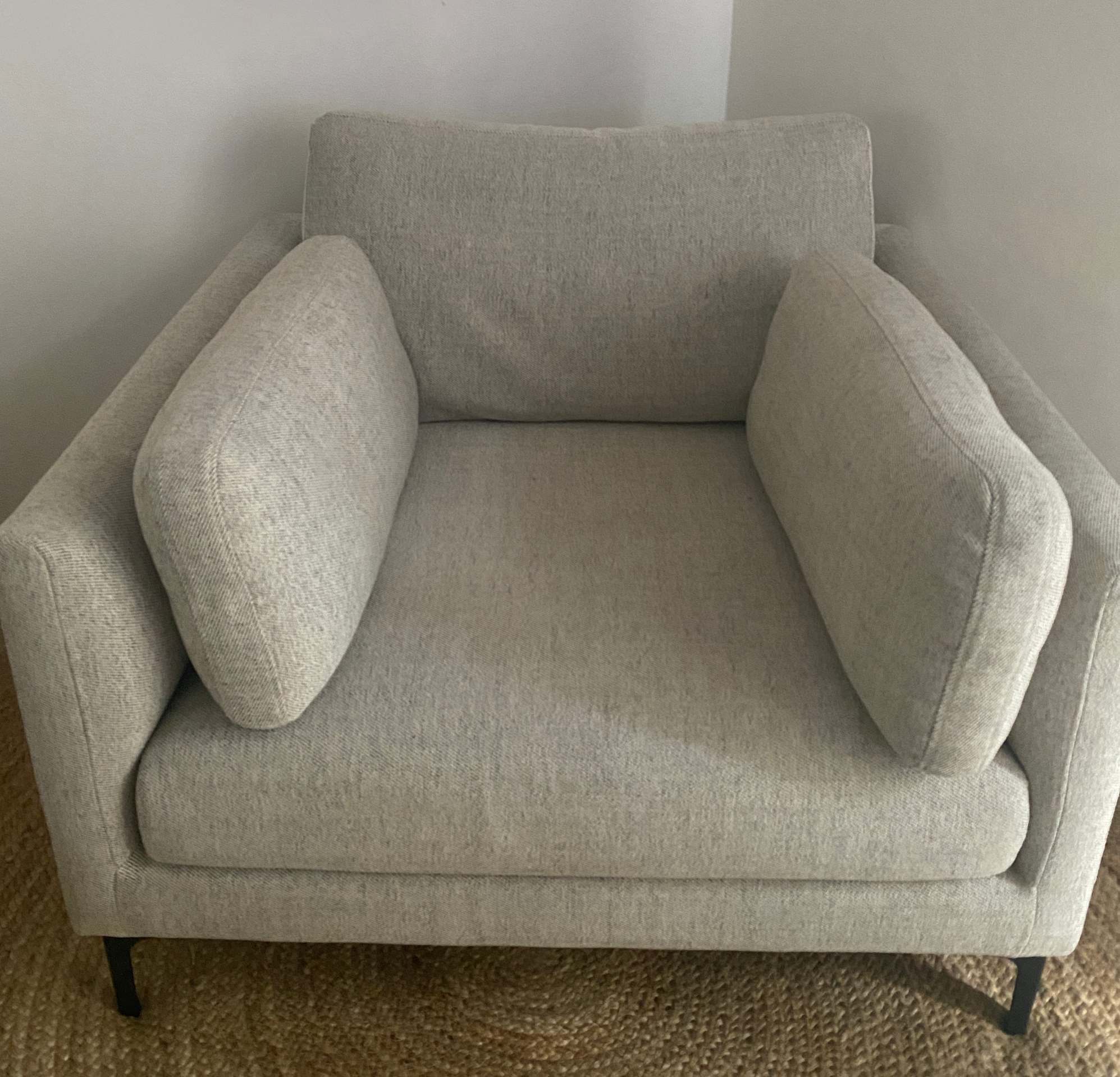 review from Amazing reading chair